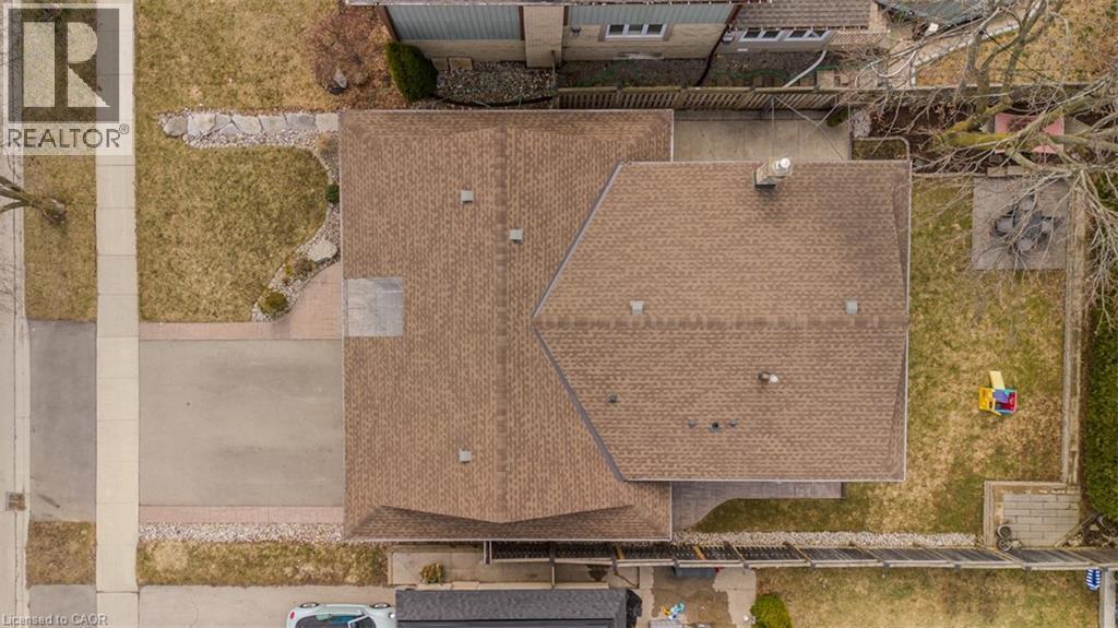 












2360 CAVENDISH Drive

,
Burlington,




Ontario
L7P3B4

