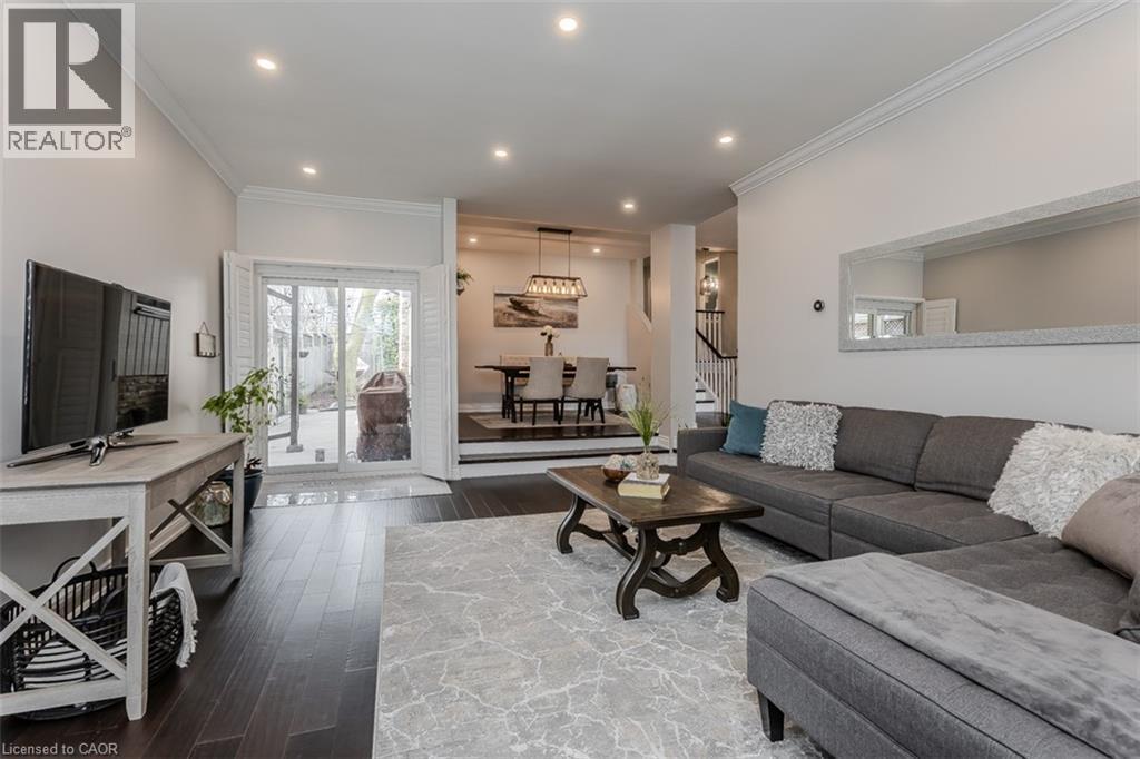 












2360 CAVENDISH Drive

,
Burlington,




Ontario
L7P3B4

