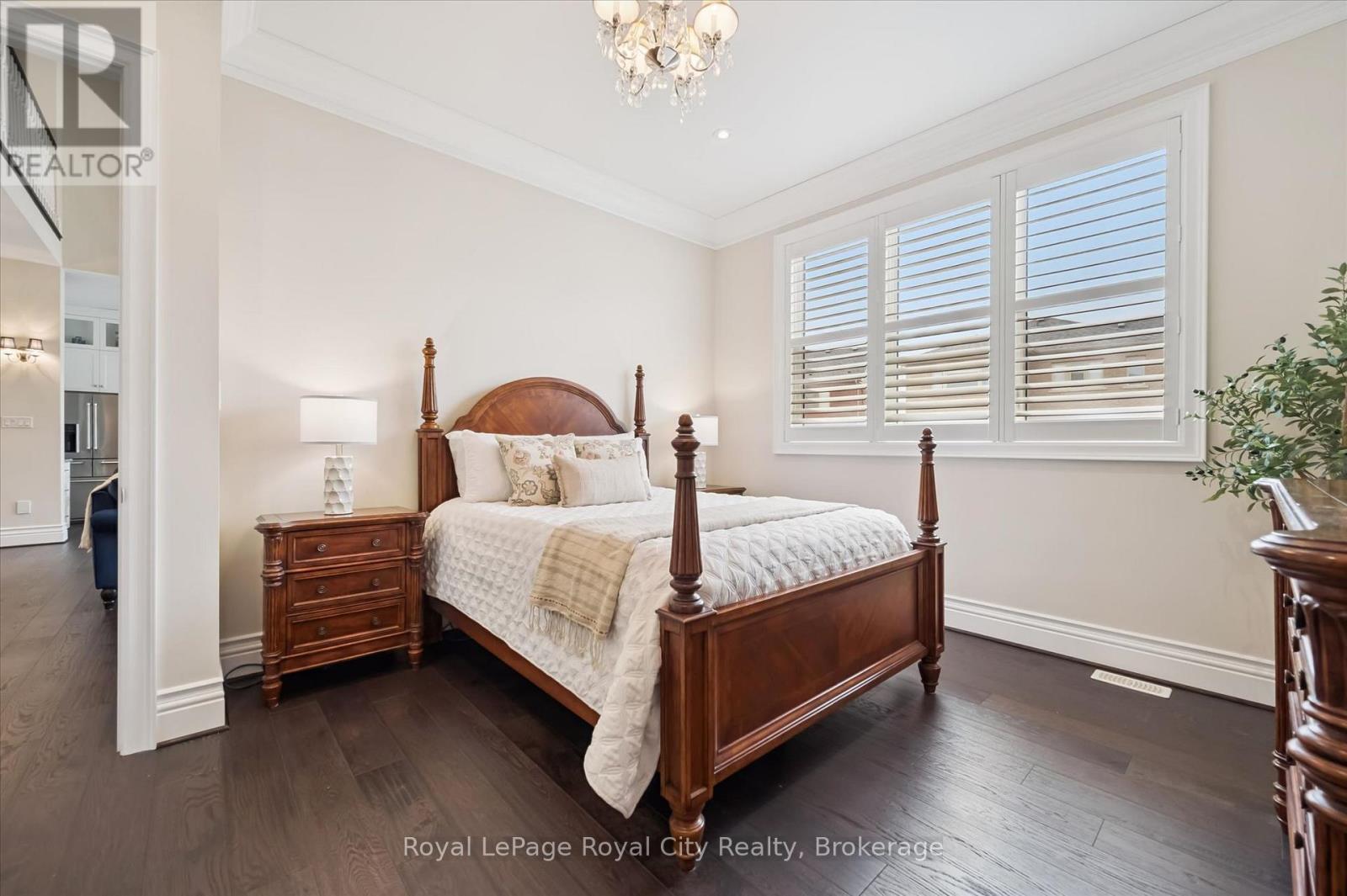 












31 CONLIN COURT

,
Centre Wellington (Fergus),




Ontario
N1M0H2

