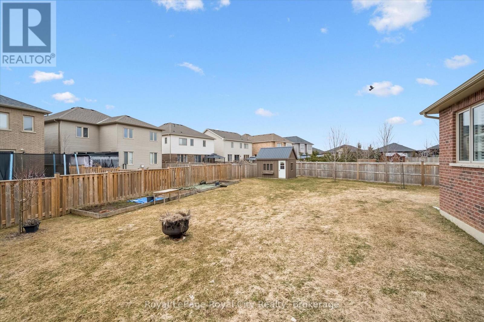 












31 CONLIN COURT

,
Centre Wellington (Fergus),




Ontario
N1M0H2

