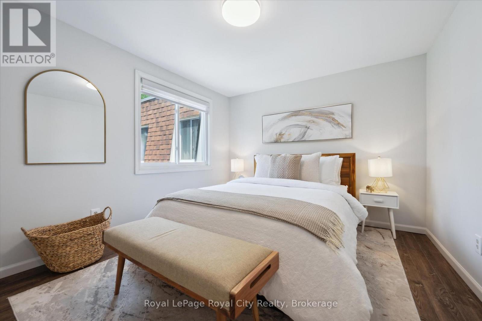 












16 - 120 COUNTRY CLUB DRIVE

,
Guelph (Victoria North),




Ontario
N1E3K7

