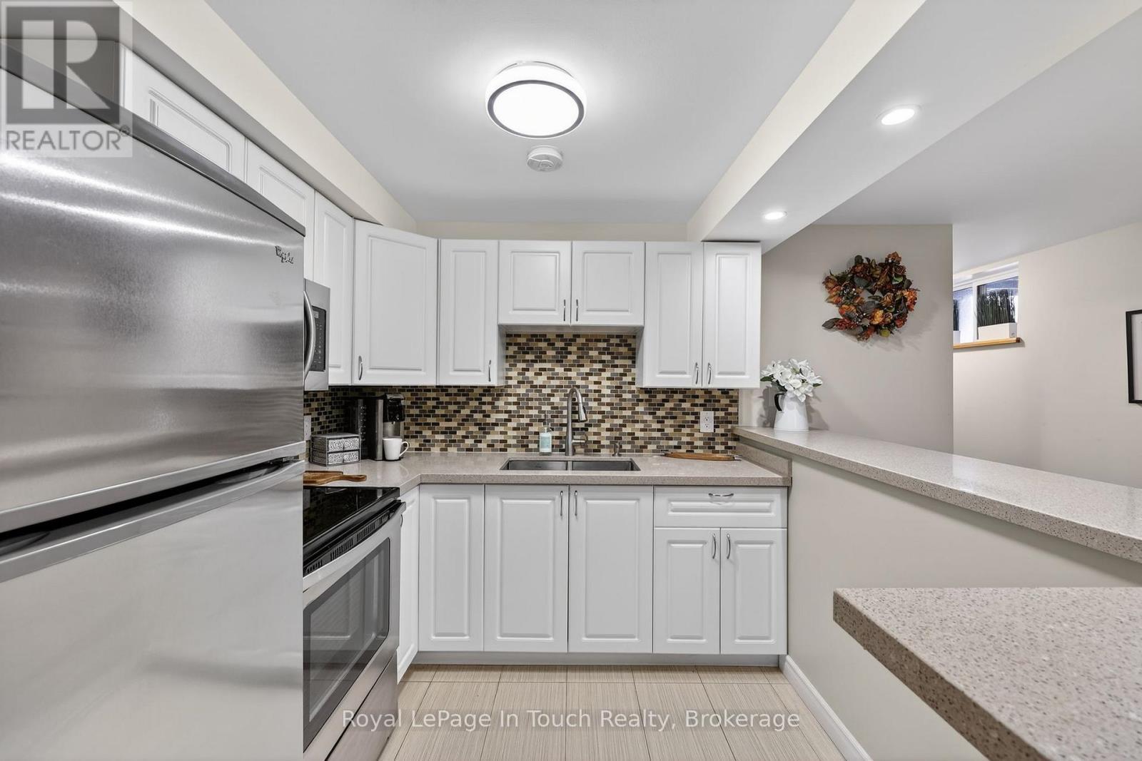 












3225 10 LINE N

,
Oro-Medonte,




Ontario
L0L1T0

