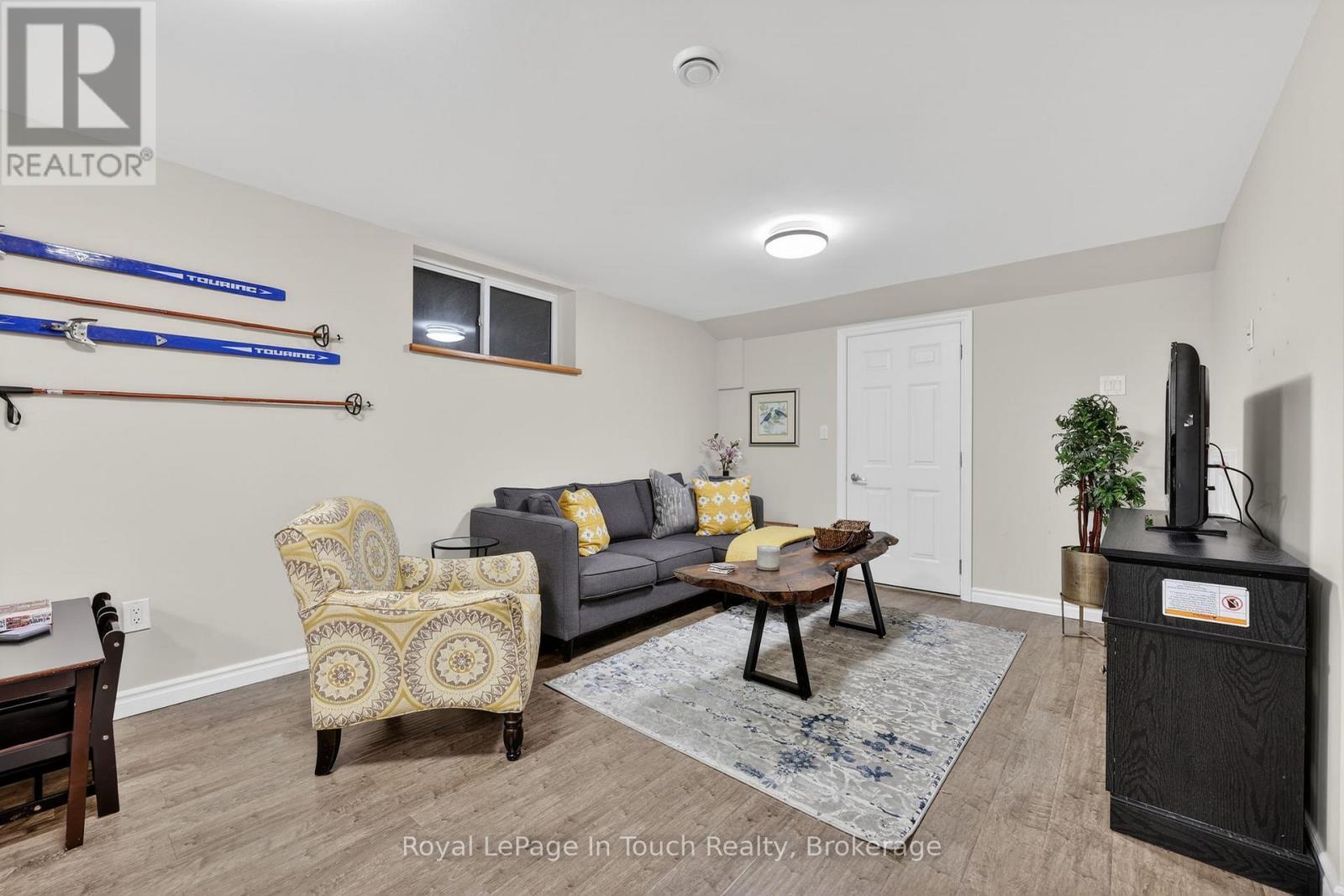 












3225 10 LINE N

,
Oro-Medonte,




Ontario
L0L1T0

