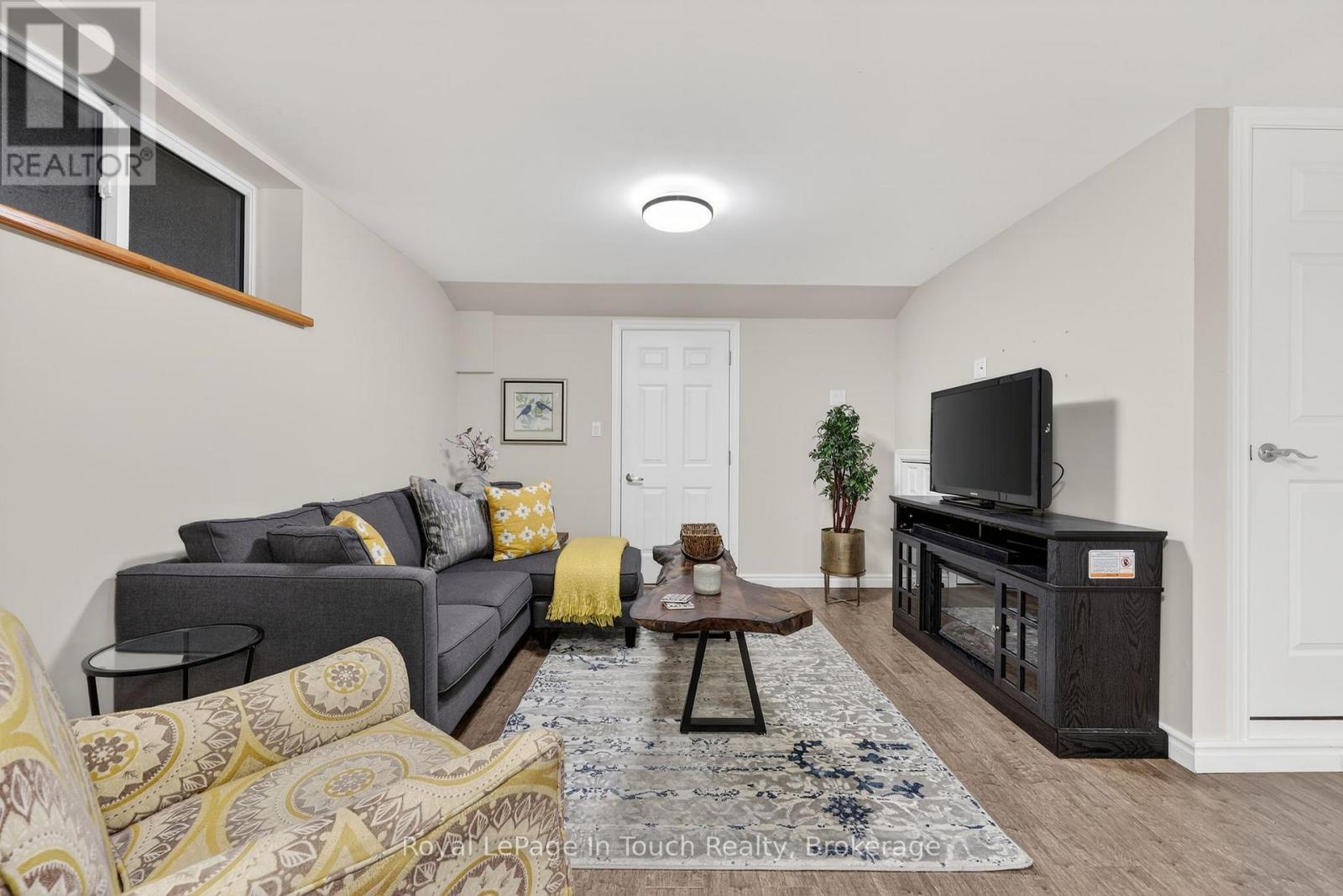 












3225 10 LINE N

,
Oro-Medonte,




Ontario
L0L1T0

