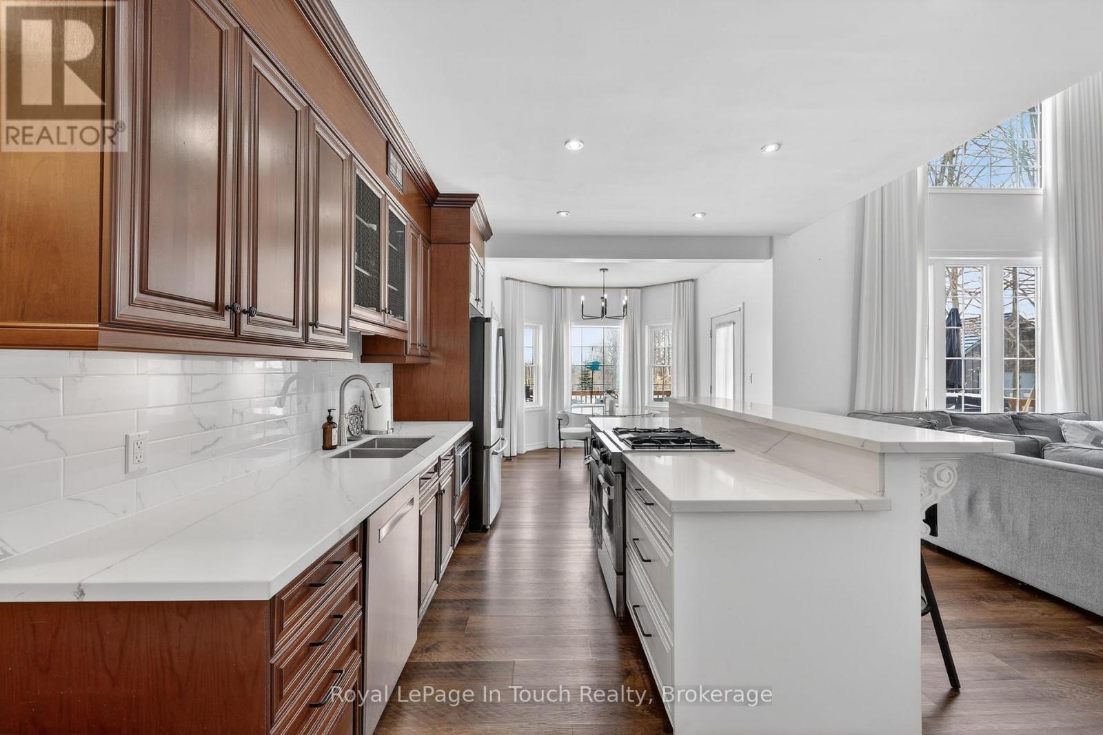 












3225 10 LINE N

,
Oro-Medonte,




Ontario
L0L1T0

