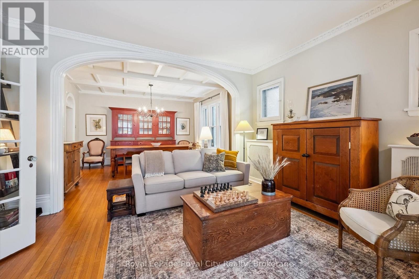 












16 OXFORD STREET

,
Guelph (Downtown),




Ontario
N1H2M3

