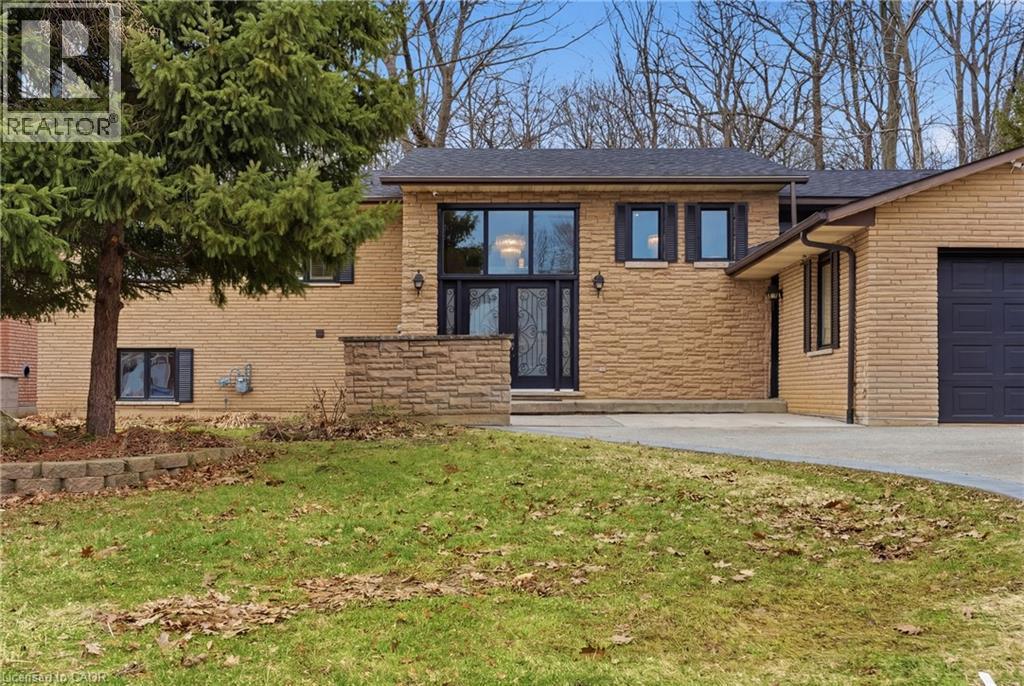 












833 BRIGADOON Drive

,
Hamilton,




Ontario
L9C7P2

