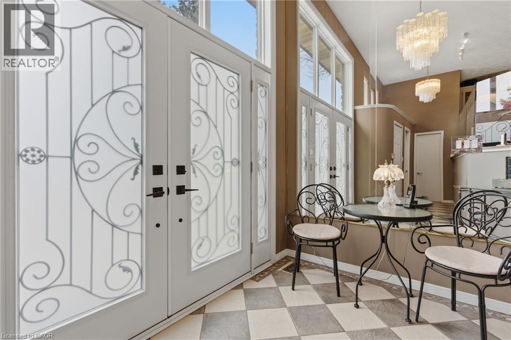 












833 BRIGADOON Drive

,
Hamilton,




Ontario
L9C7P2

