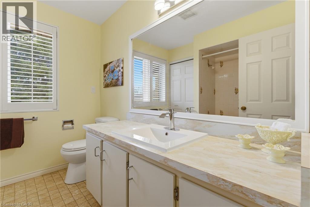 












833 BRIGADOON Drive

,
Hamilton,




Ontario
L9C7P2

