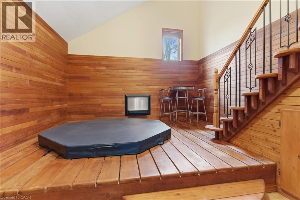 












833 BRIGADOON Drive

,
Hamilton,




Ontario
L9C7P2

