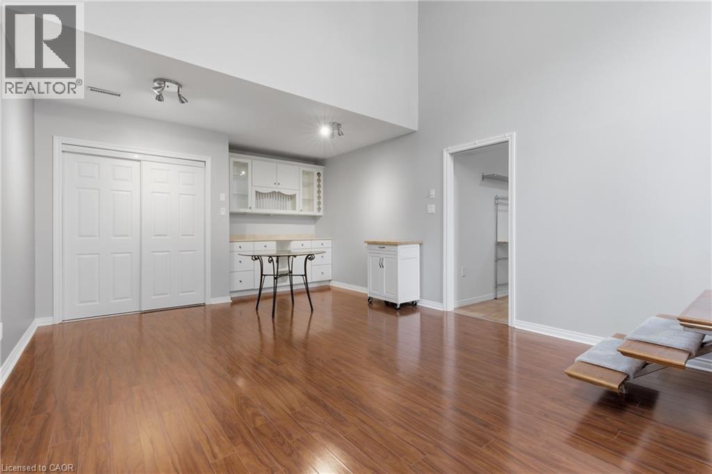 












833 BRIGADOON Drive

,
Hamilton,




Ontario
L9C7P2

