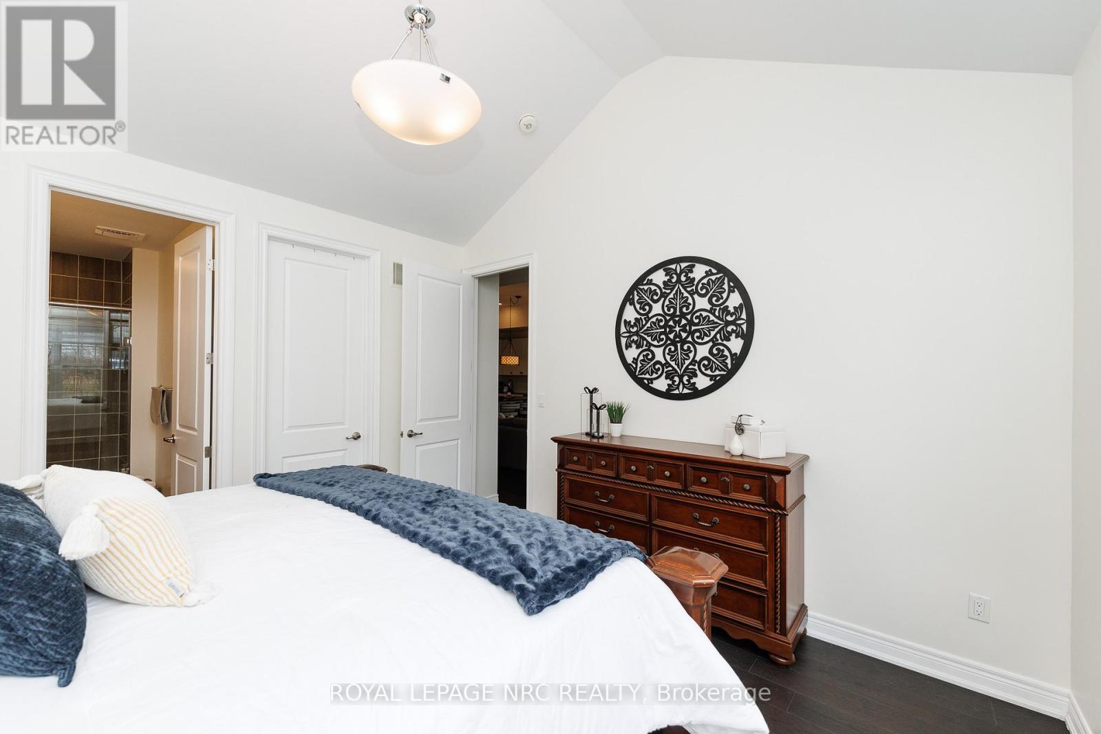 












68 PARADISE GROVE

,
Niagara-on-the-Lake (Virgil),




Ontario
L0S1T0


