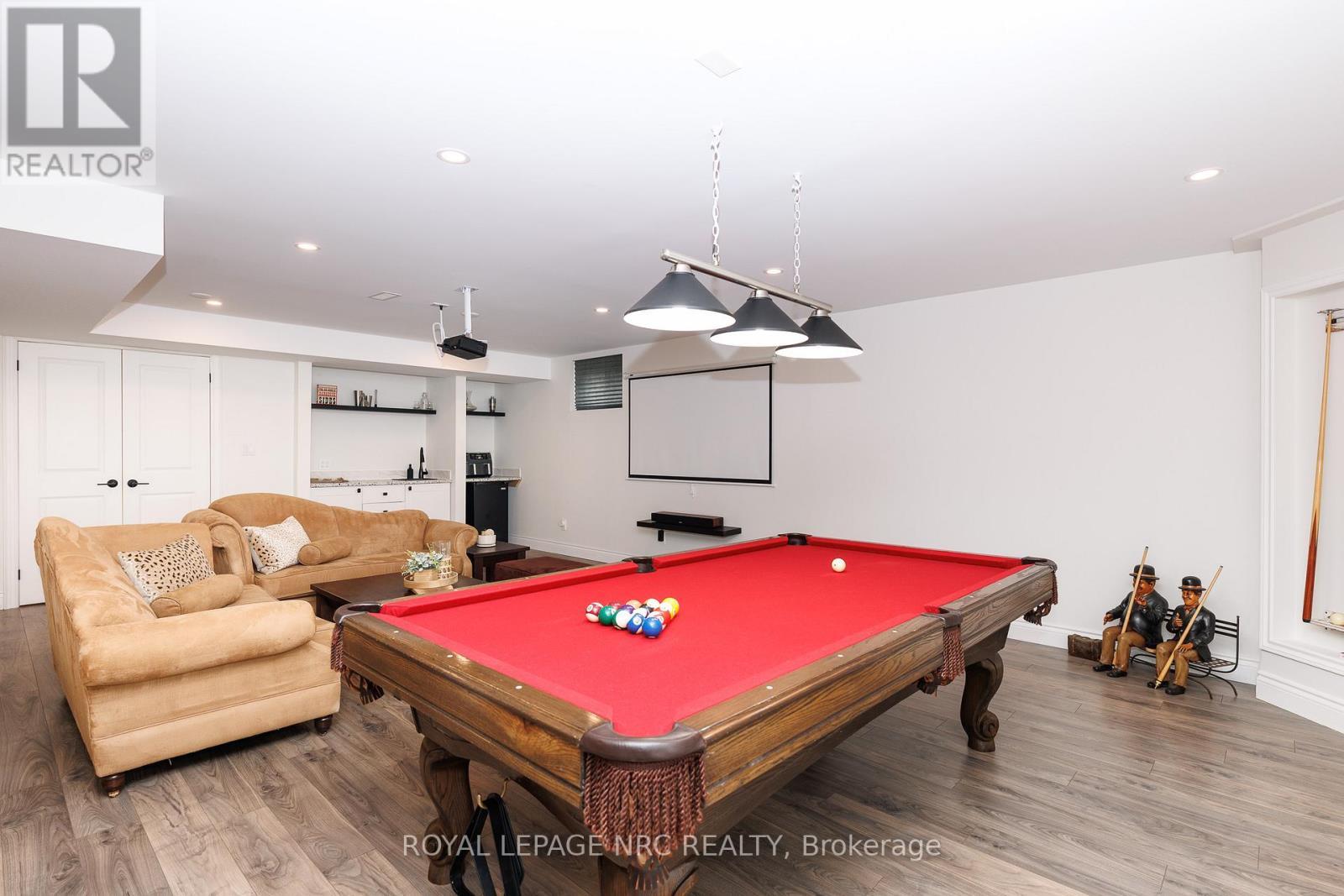 












68 PARADISE GROVE

,
Niagara-on-the-Lake (Virgil),




Ontario
L0S1T0

