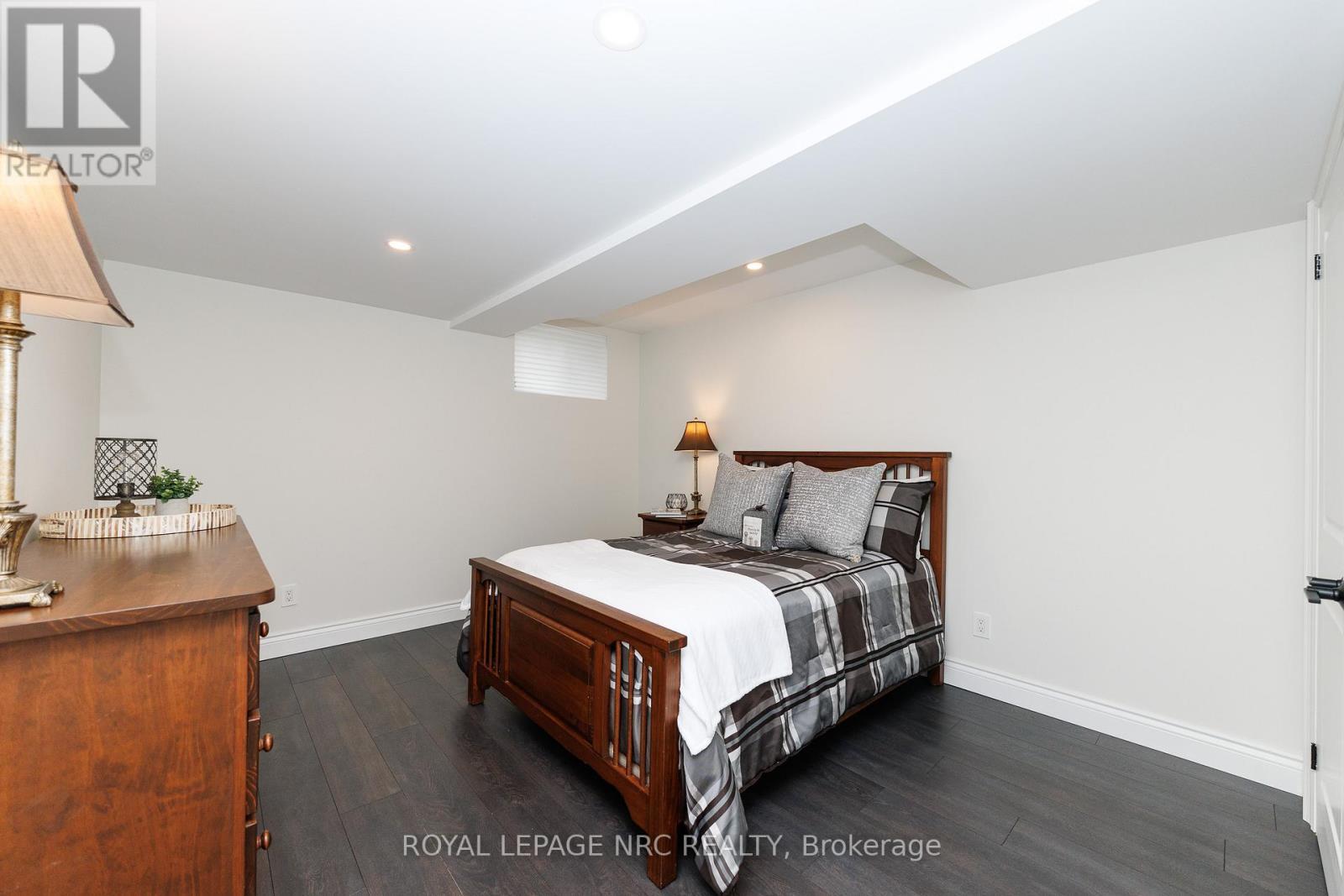 












68 PARADISE GROVE

,
Niagara-on-the-Lake (Virgil),




Ontario
L0S1T0

