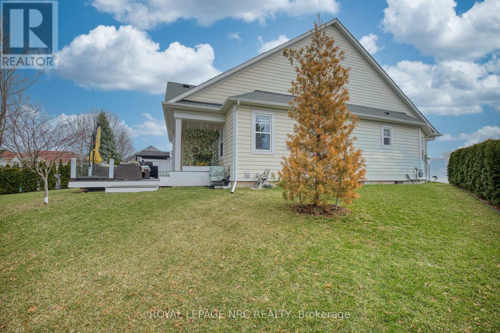 












68 PARADISE GROVE

,
Niagara-on-the-Lake (Virgil),




Ontario
L0S1T0

