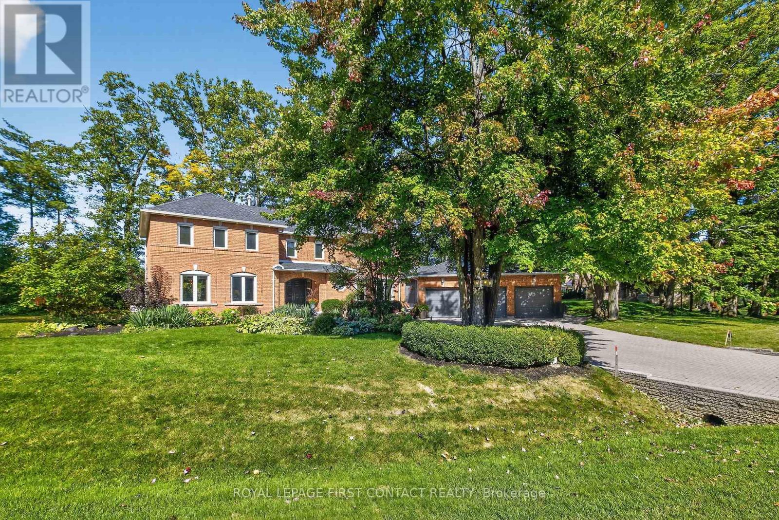 












26 EDGECOMBE TERRACE

,
Springwater,




Ontario
L9X0S2

