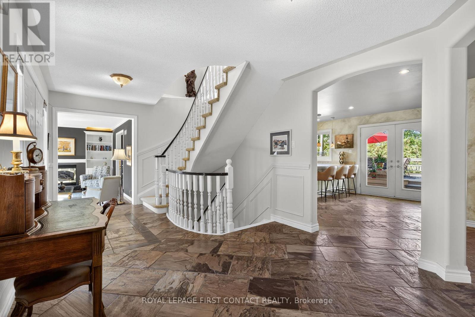 












26 EDGECOMBE TERRACE

,
Springwater,




Ontario
L9X0S2

