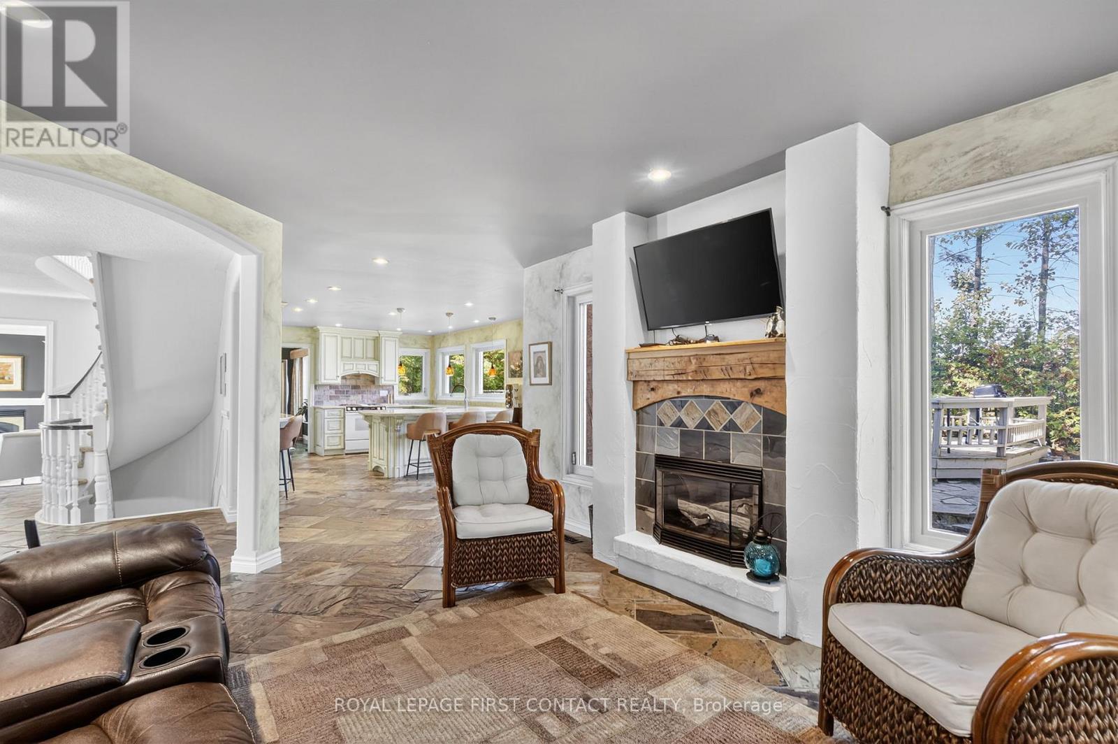 












26 EDGECOMBE TERRACE

,
Springwater,




Ontario
L9X0S2

