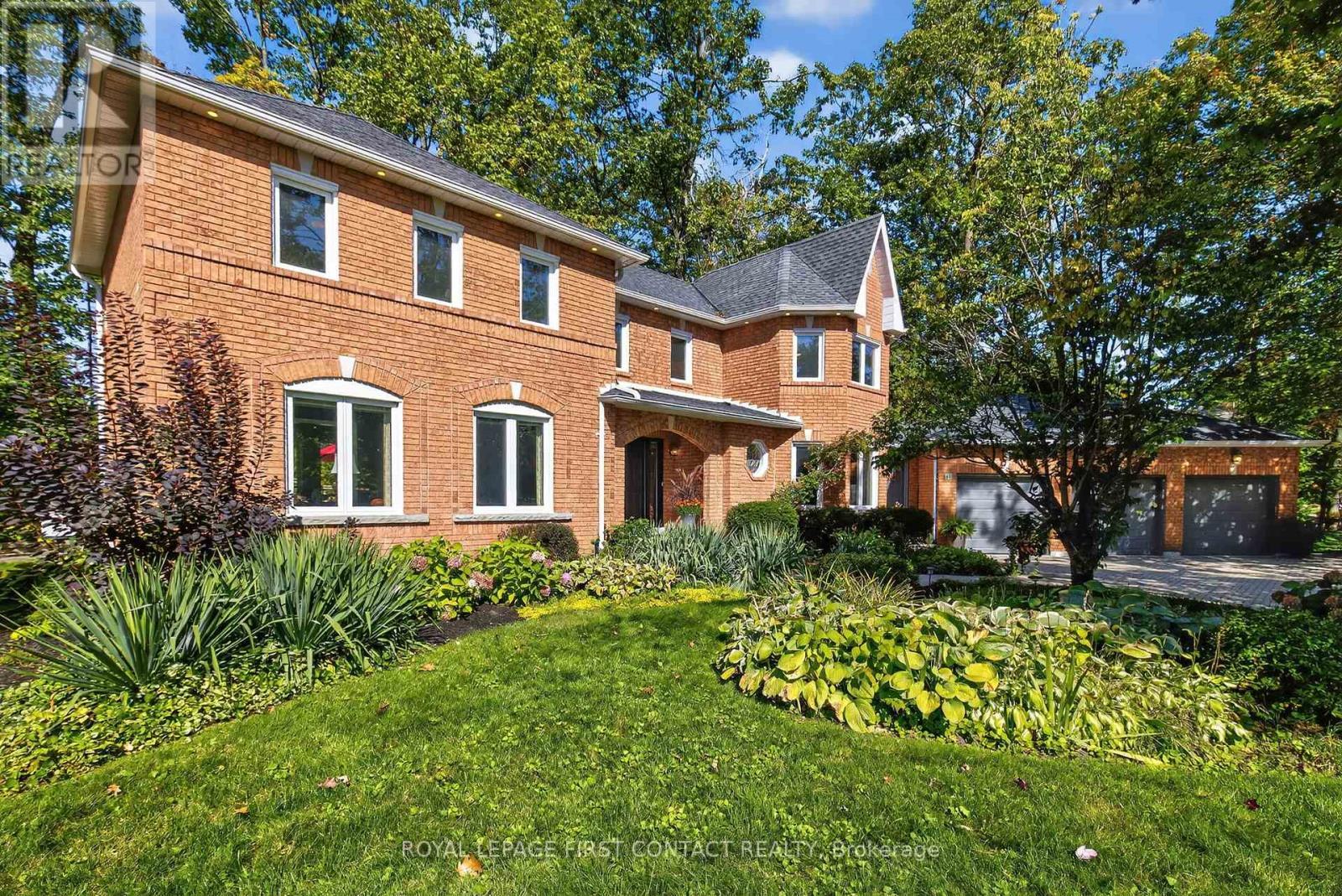 












26 EDGECOMBE TERRACE

,
Springwater,




Ontario
L9X0S2

