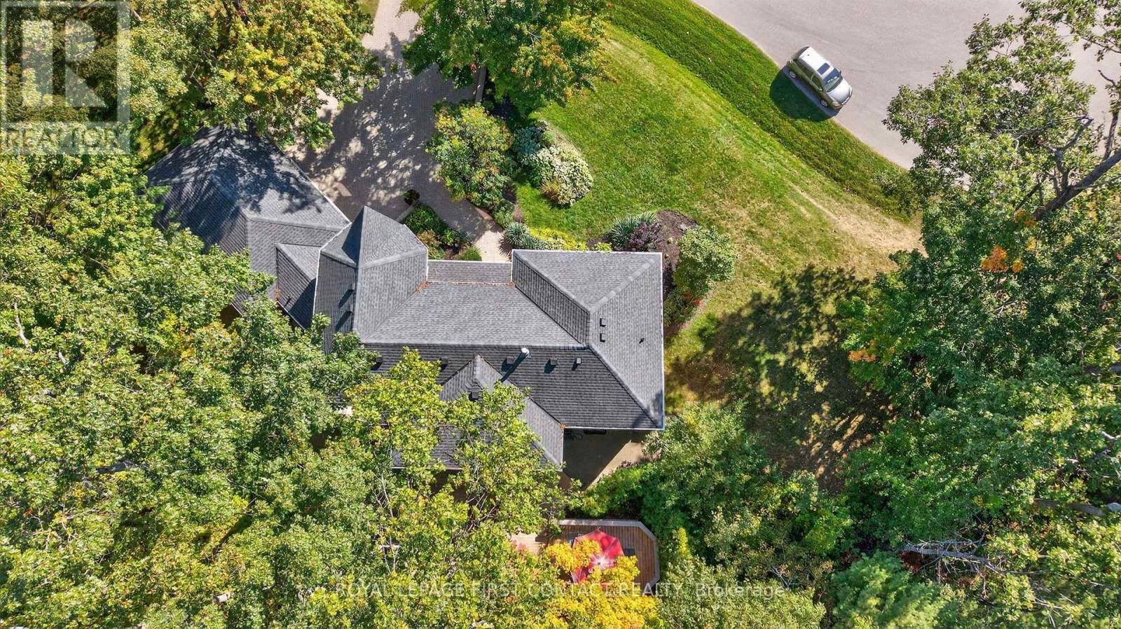 












26 EDGECOMBE TERRACE

,
Springwater,




Ontario
L9X0S2

