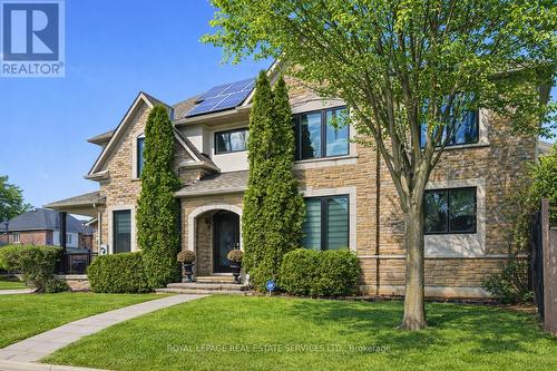 Outstanding Lifestyle in a Prime Westmount Locale