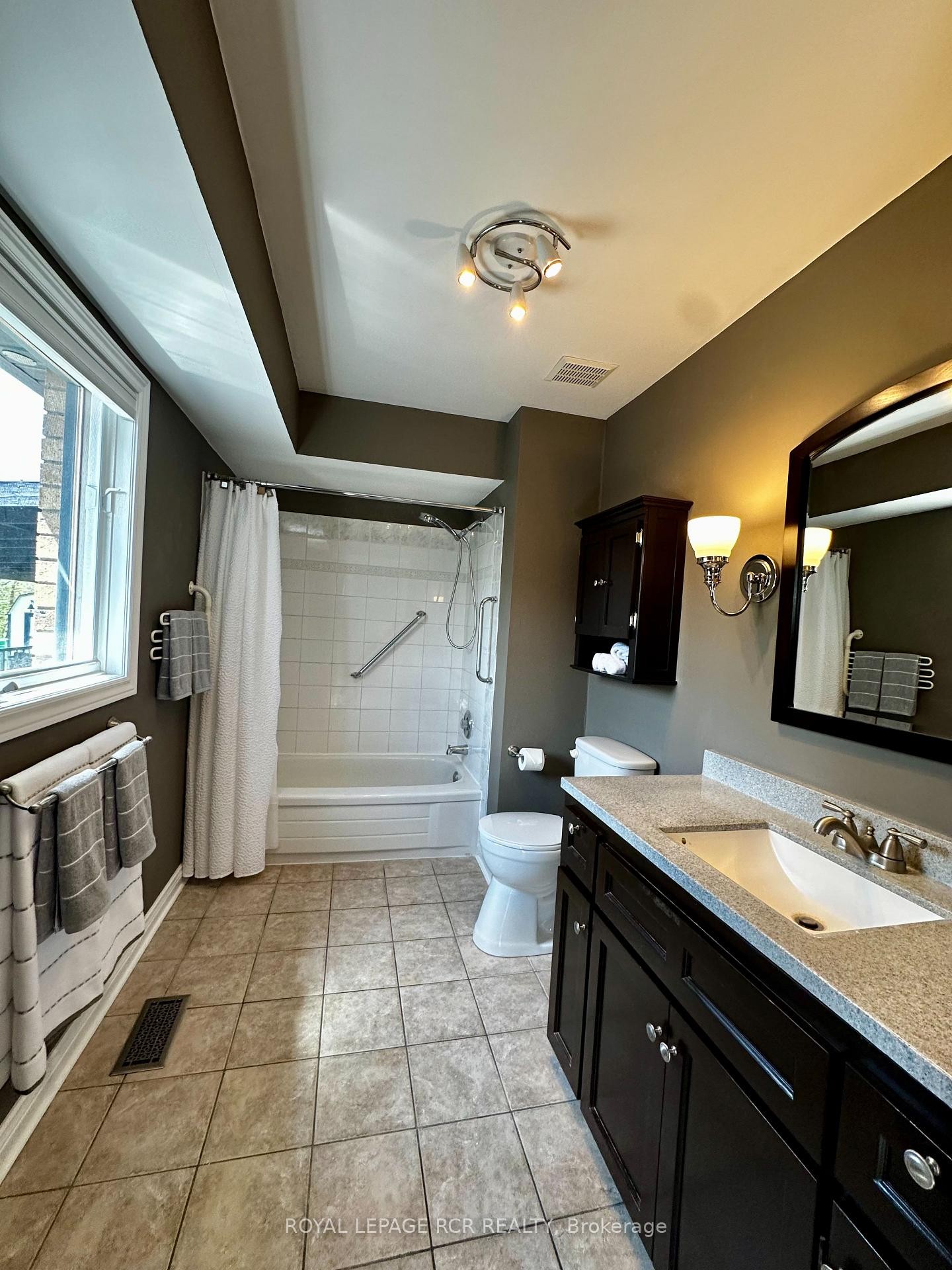 









19996


Heart Lake

Road,
Caledon,




ON
L7K 2A1

