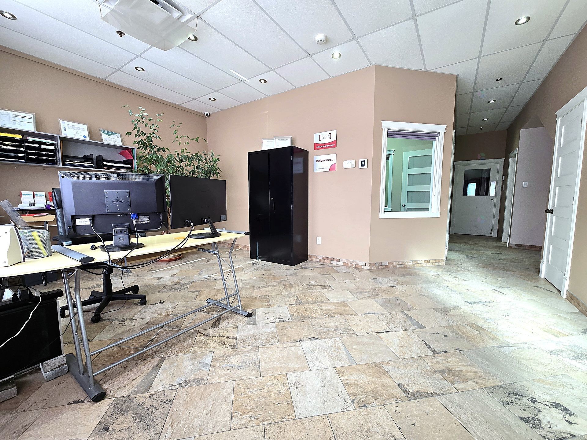 









575


Boul. du Curé-Boivin

, 101,
Boisbriand,




QC
J7G2A8

