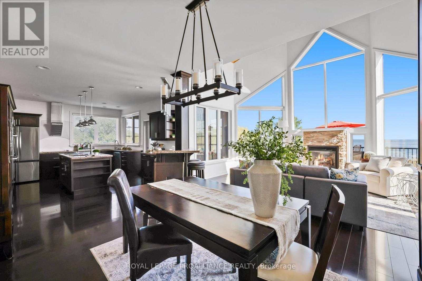 












263 LAKESHORE ROAD

,
Brighton,




Ontario
K0K1H0

