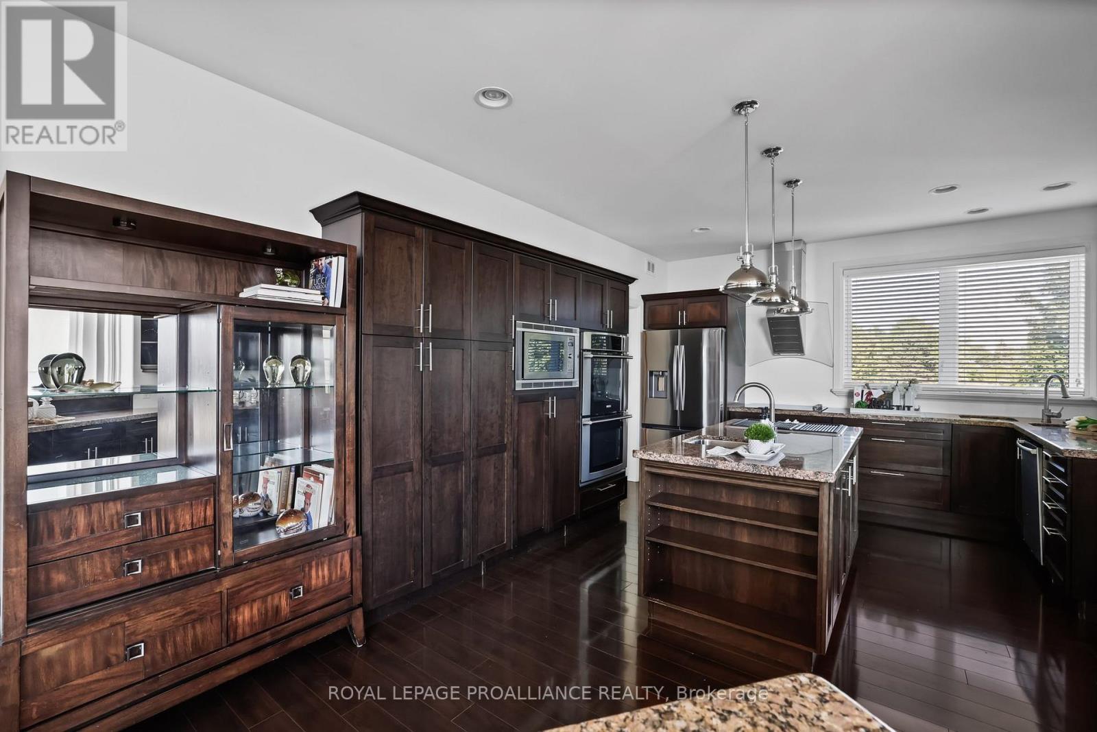 












263 LAKESHORE ROAD

,
Brighton,




Ontario
K0K1H0

