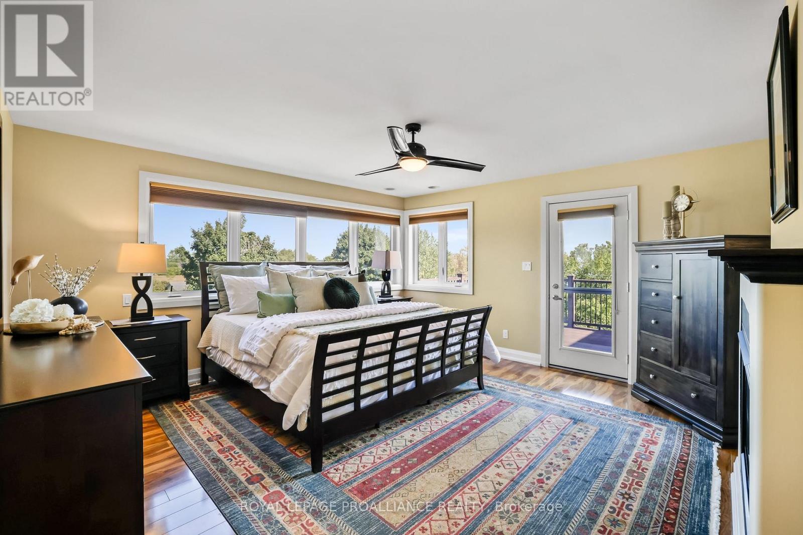 












263 LAKESHORE ROAD

,
Brighton,




Ontario
K0K1H0

