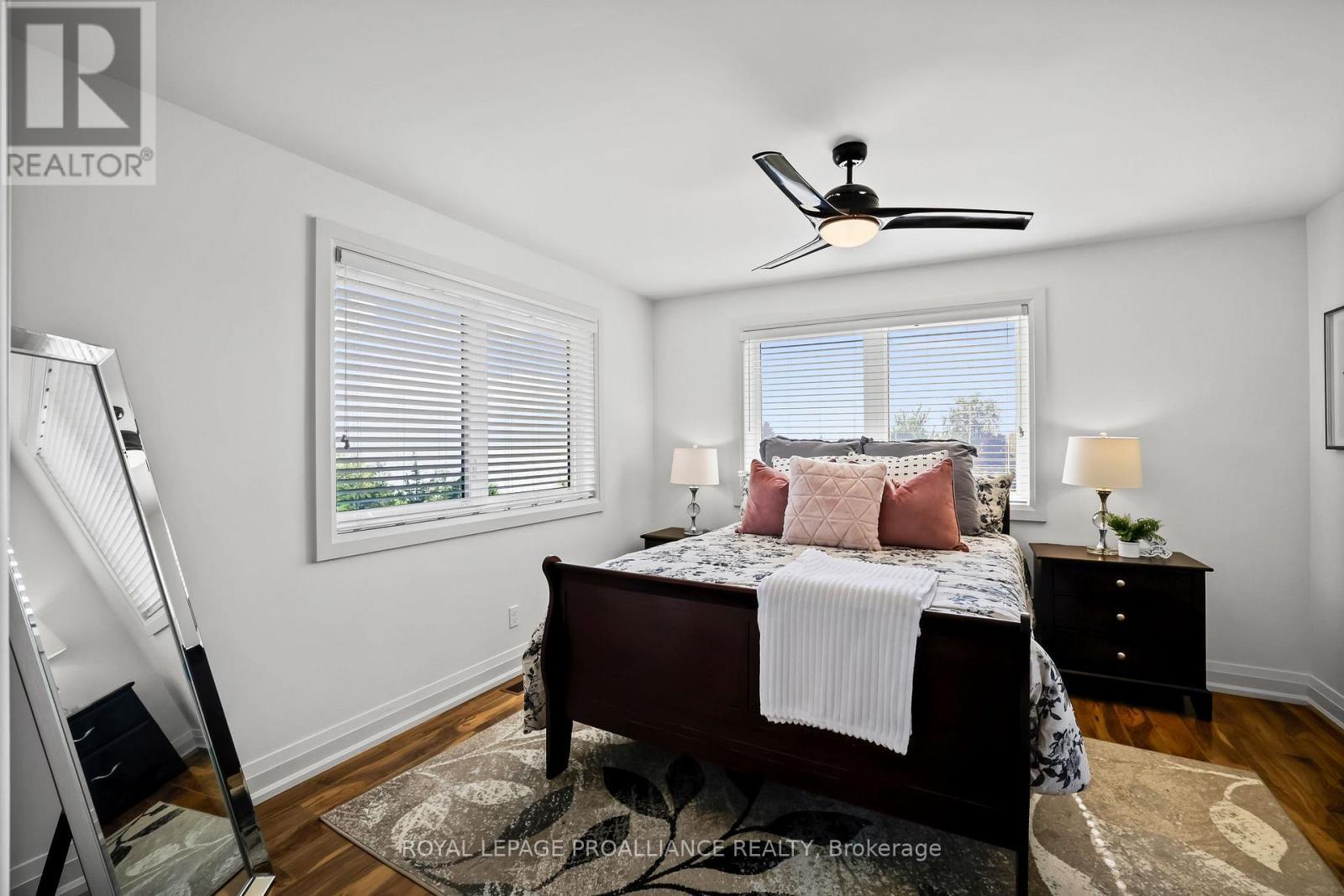 












263 LAKESHORE ROAD

,
Brighton,




Ontario
K0K1H0

