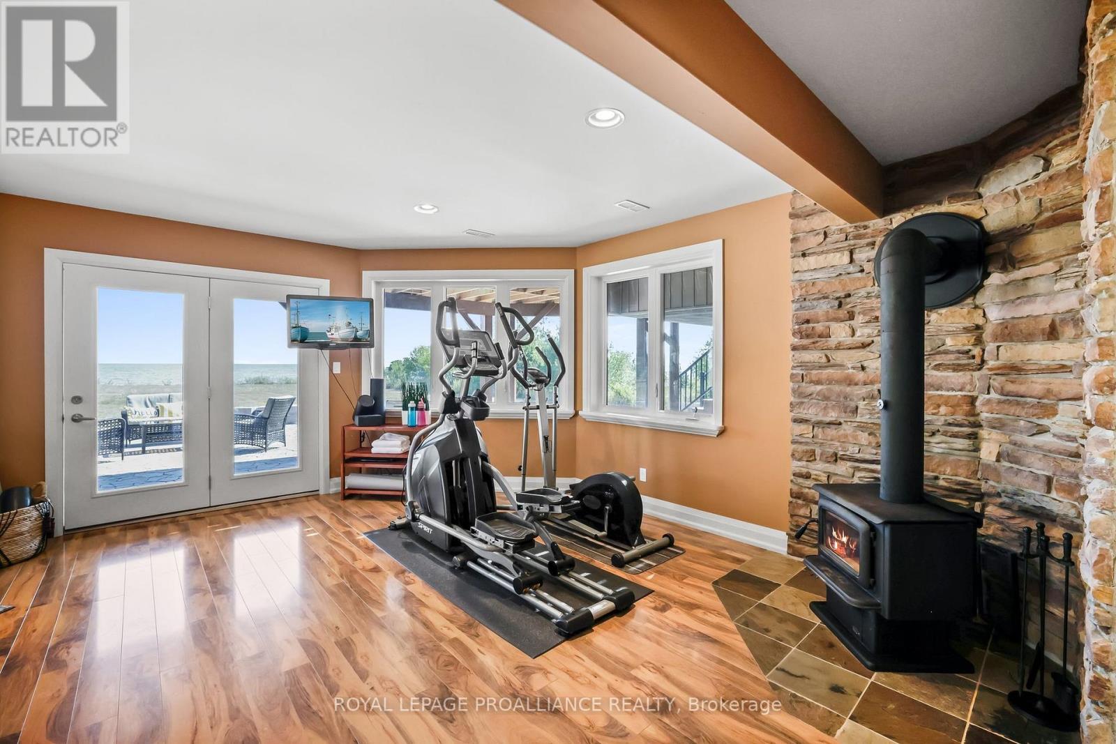 












263 LAKESHORE ROAD

,
Brighton,




Ontario
K0K1H0

