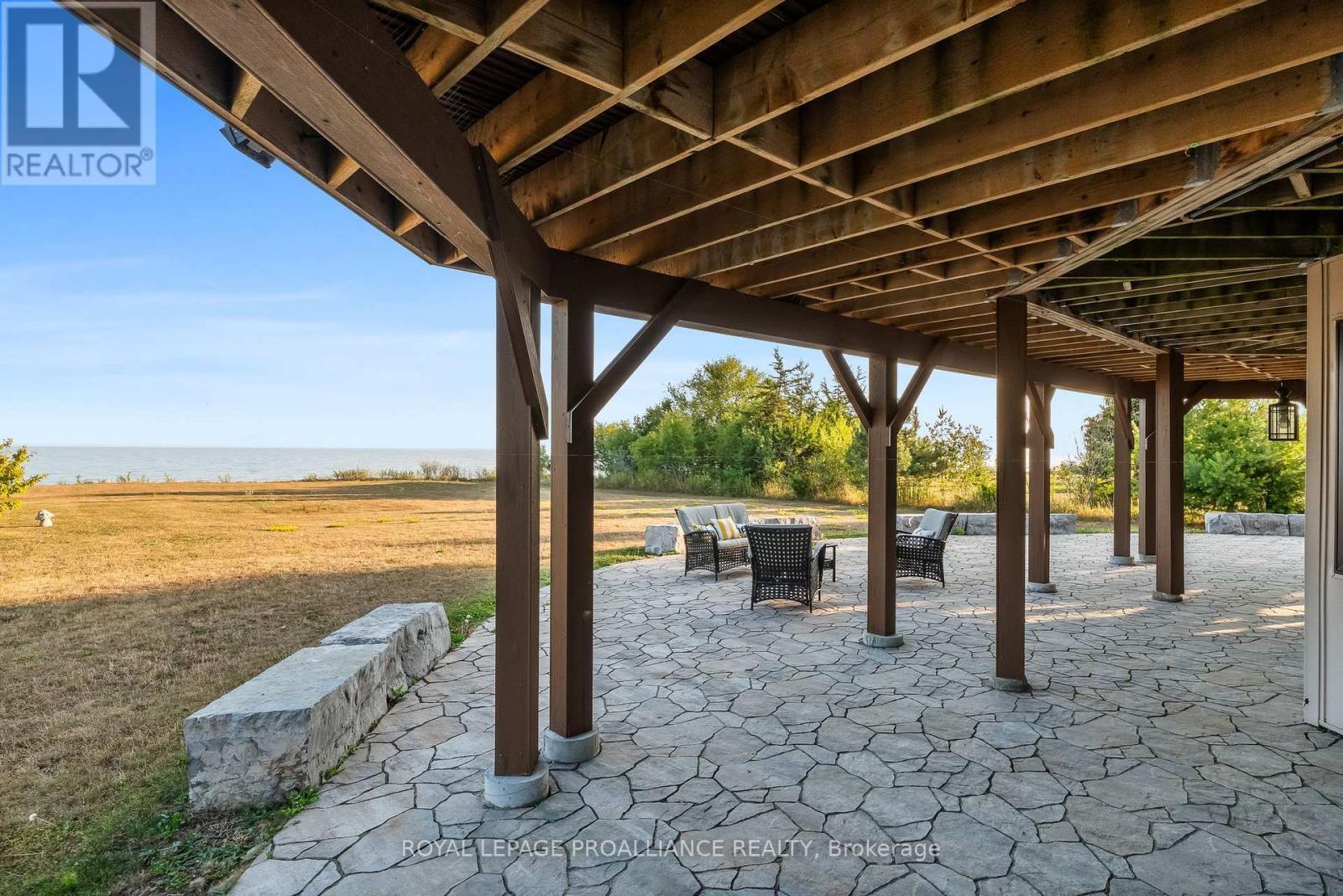 












263 LAKESHORE ROAD

,
Brighton,




Ontario
K0K1H0

