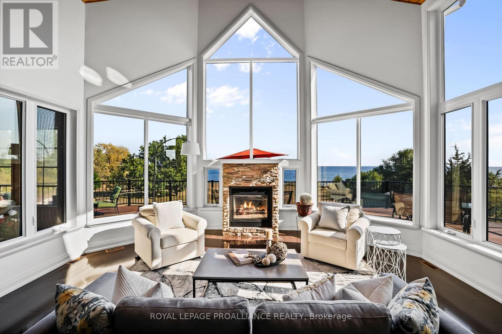 












263 LAKESHORE ROAD

,
Brighton,




Ontario
K0K1H0

