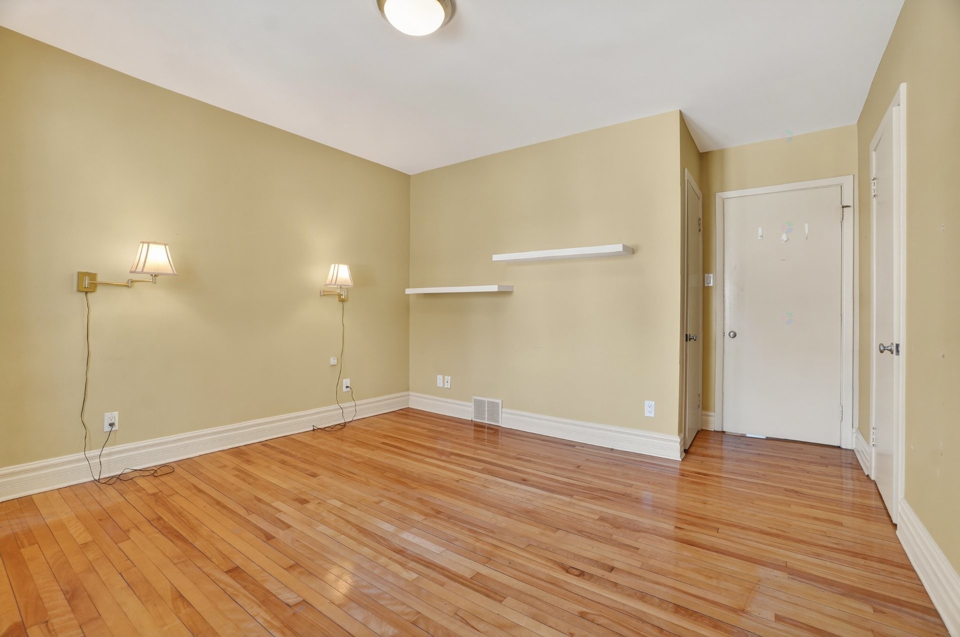 









71


Av. Edison

,
Saint-Lambert,




QC
J4R2P3

