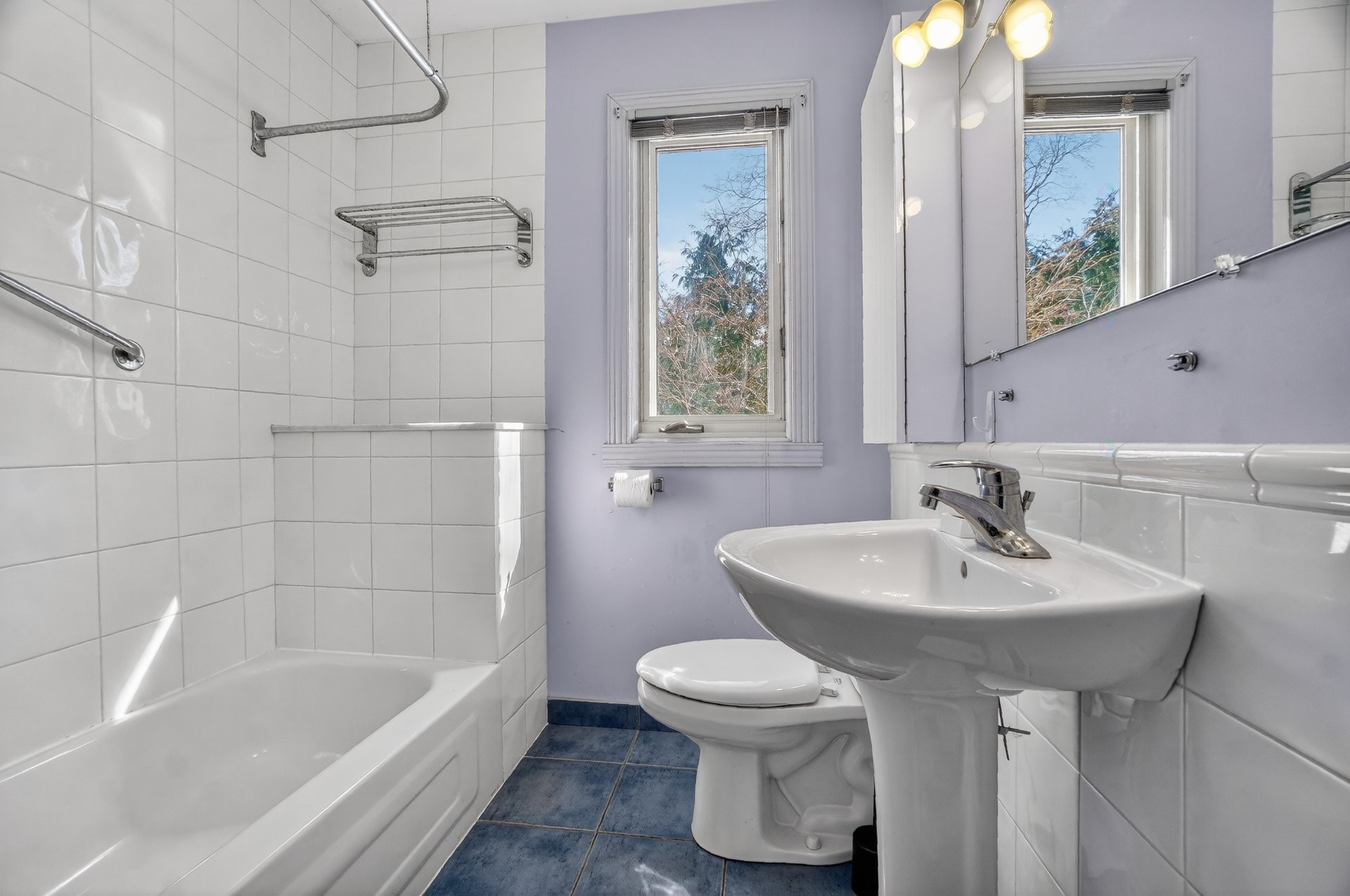 









71


Av. Edison

,
Saint-Lambert,




QC
J4R2P3

