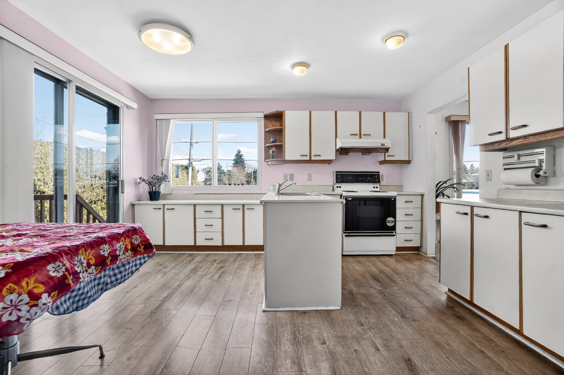 









1015


Crois. Savard

,
Brossard,




QC
J4X1X9

