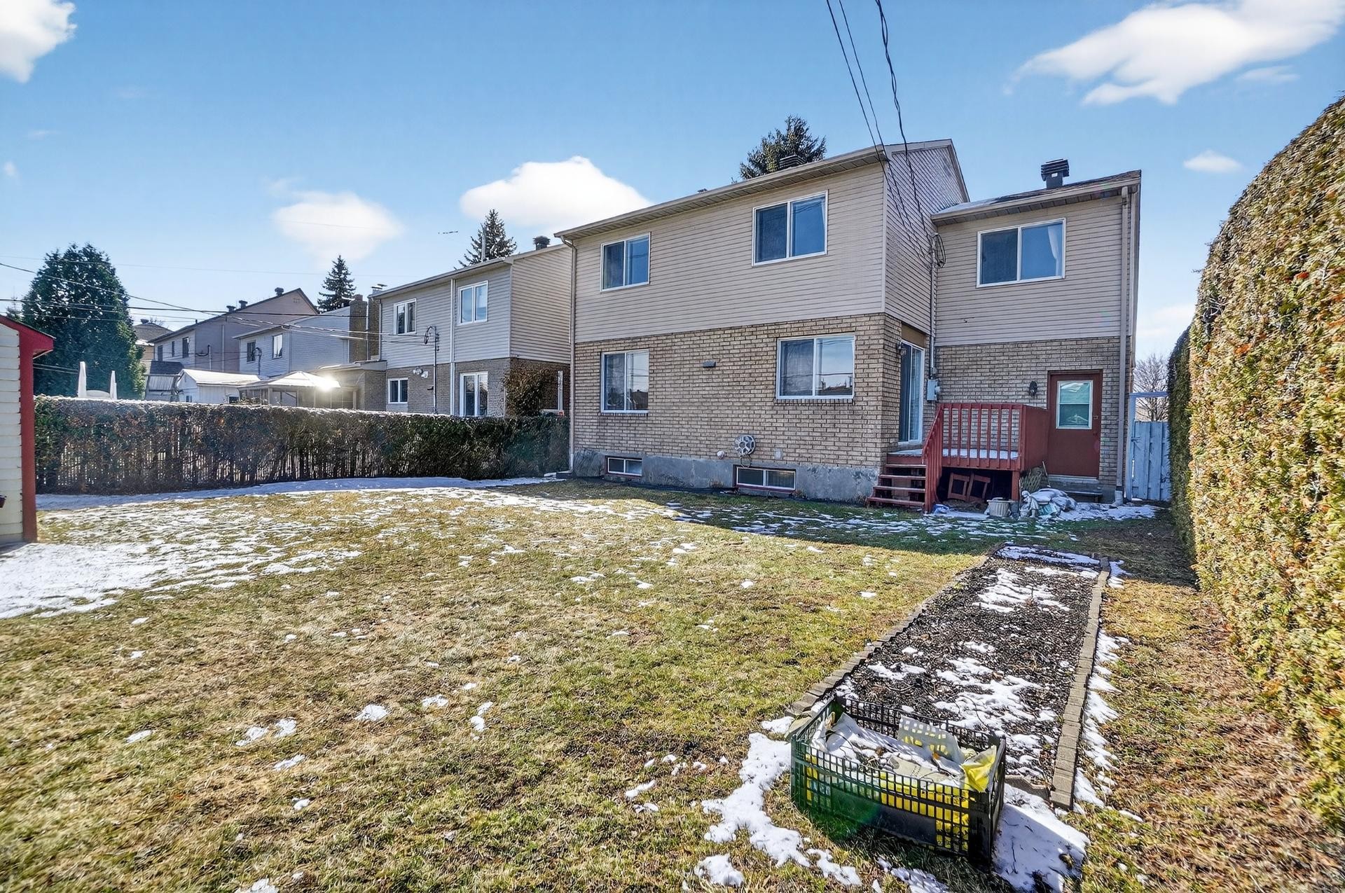 









1015


Crois. Savard

,
Brossard,




QC
J4X1X9

