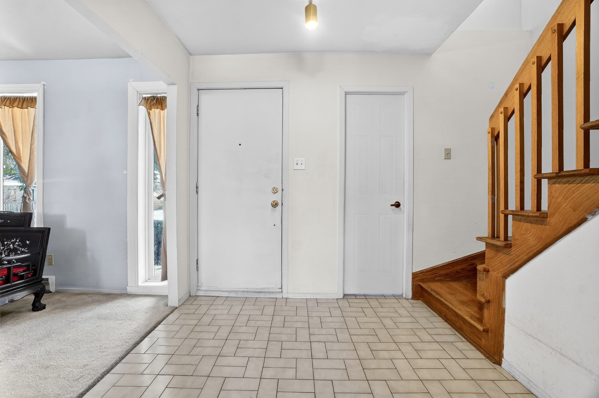 









1015


Crois. Savard

,
Brossard,




QC
J4X1X9

