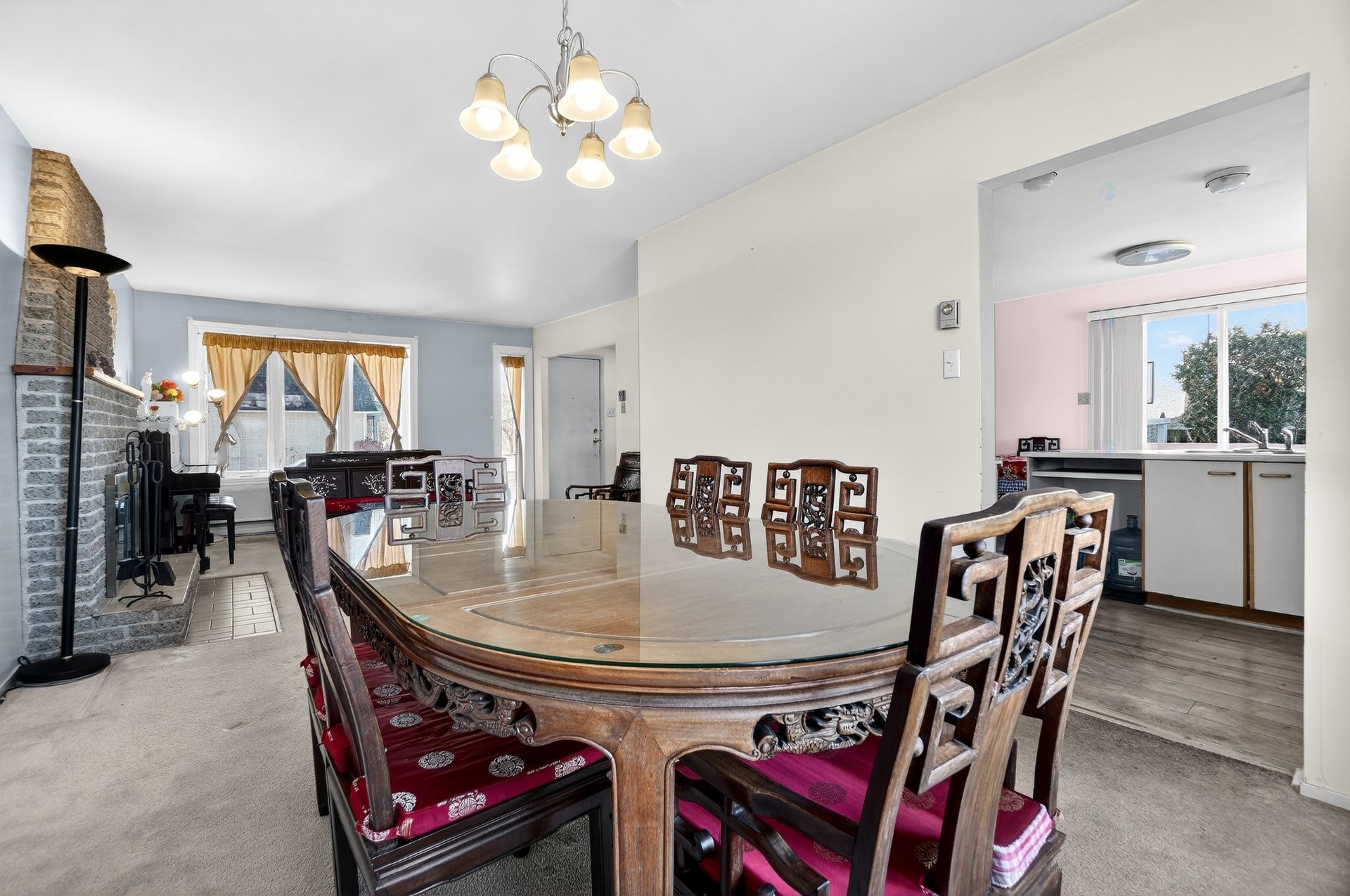 









1015


Crois. Savard

,
Brossard,




QC
J4X1X9

