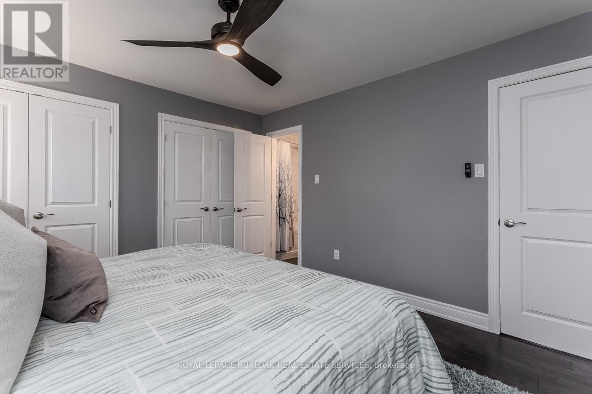 












2360 CAVENDISH DRIVE

,
Burlington,




Ontario
L7P3B4

