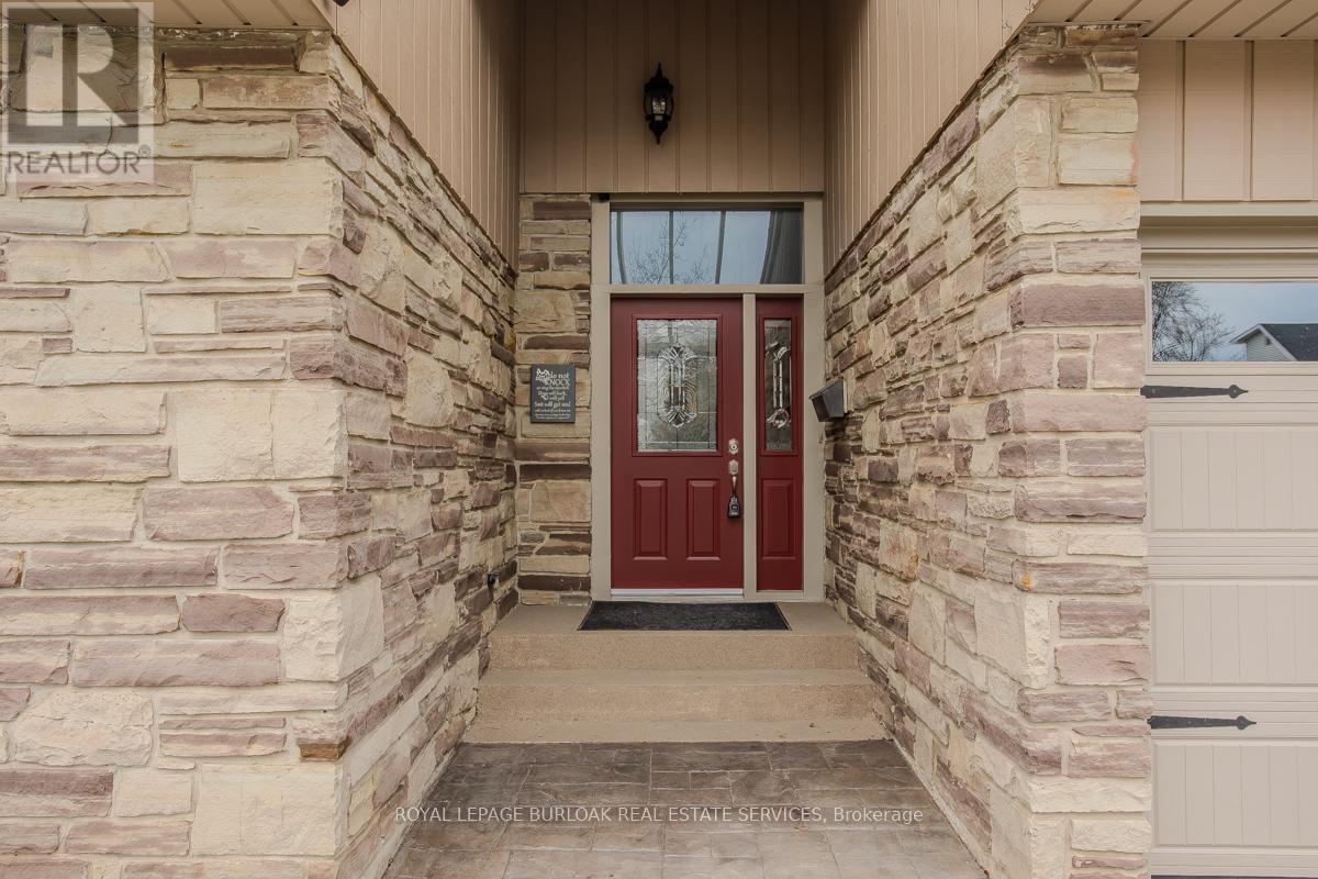 












2360 CAVENDISH DRIVE

,
Burlington,




Ontario
L7P3B4

