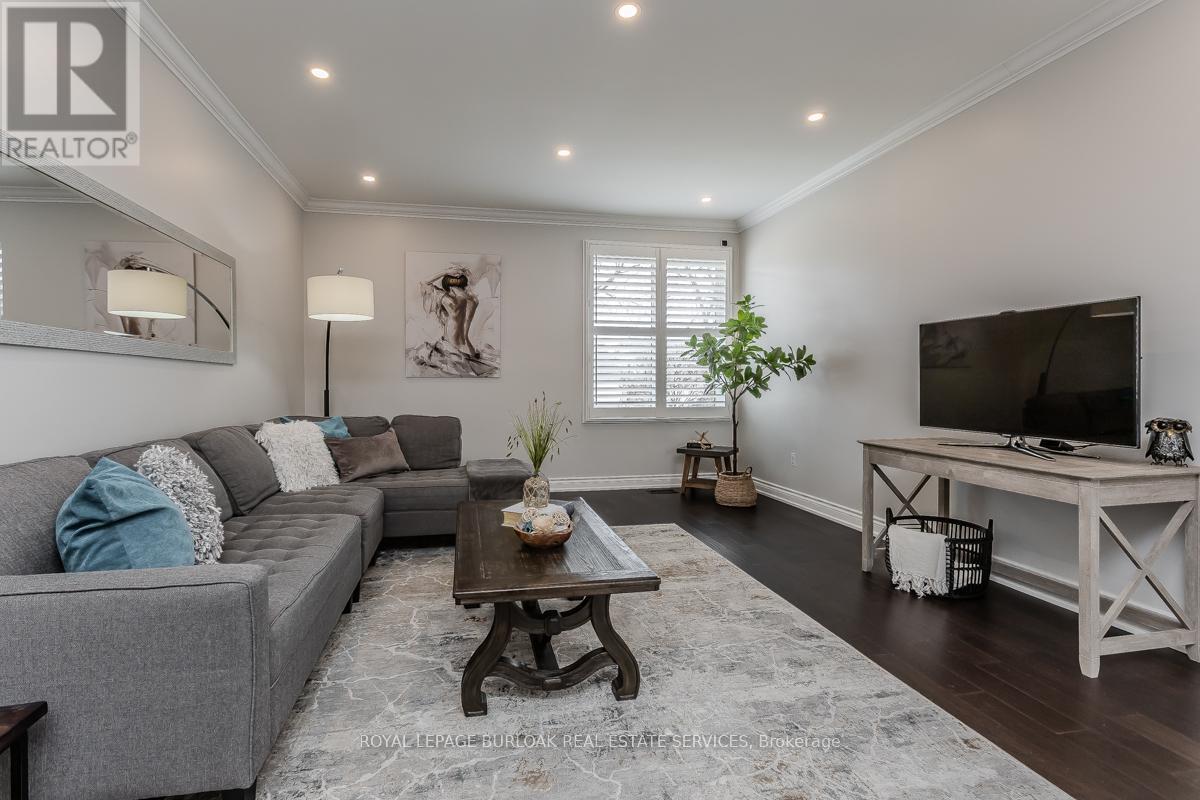 












2360 CAVENDISH DRIVE

,
Burlington,




Ontario
L7P3B4

