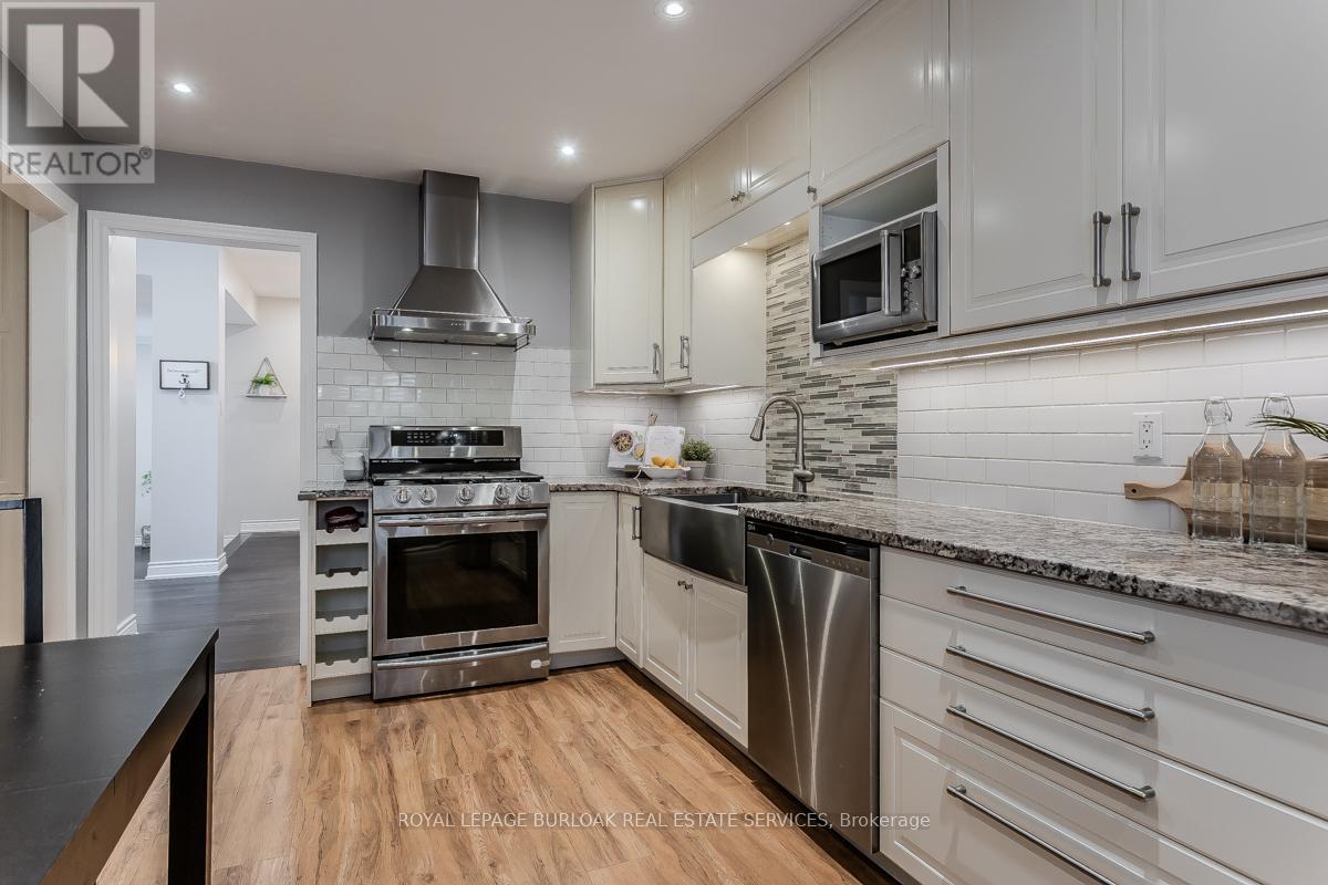 












2360 CAVENDISH DRIVE

,
Burlington,




Ontario
L7P3B4

