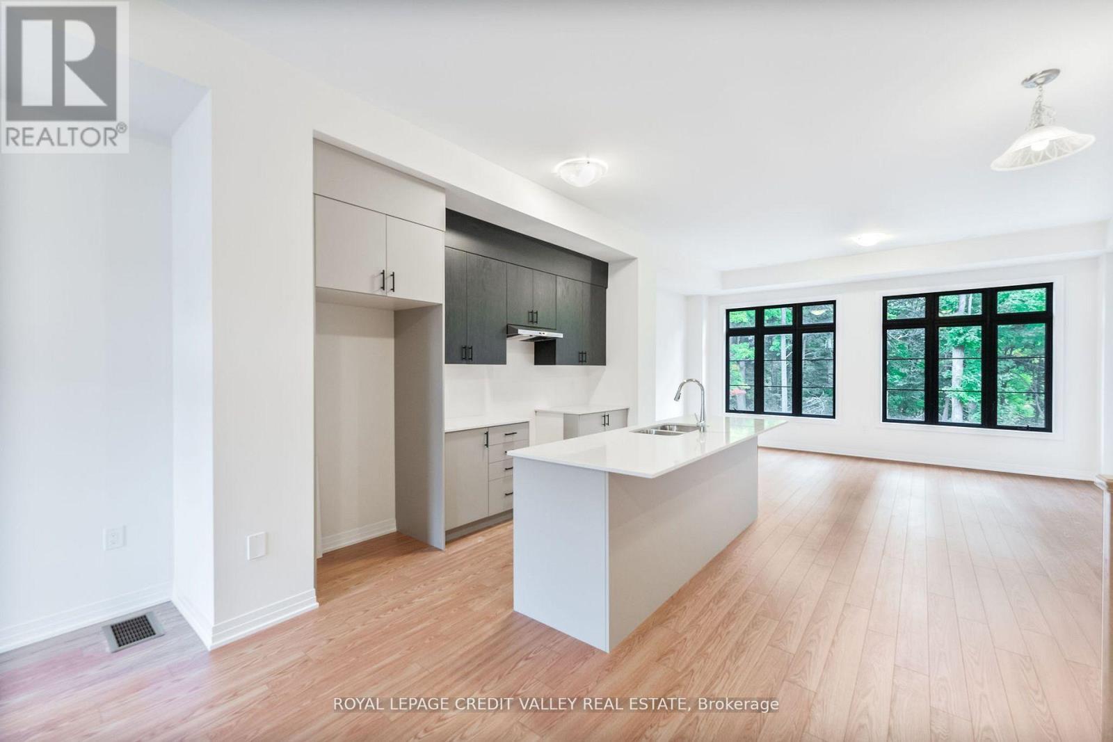 












99 ARCHAMBAULT WAY

,
Vaughan,




Ontario
L4L1A6

