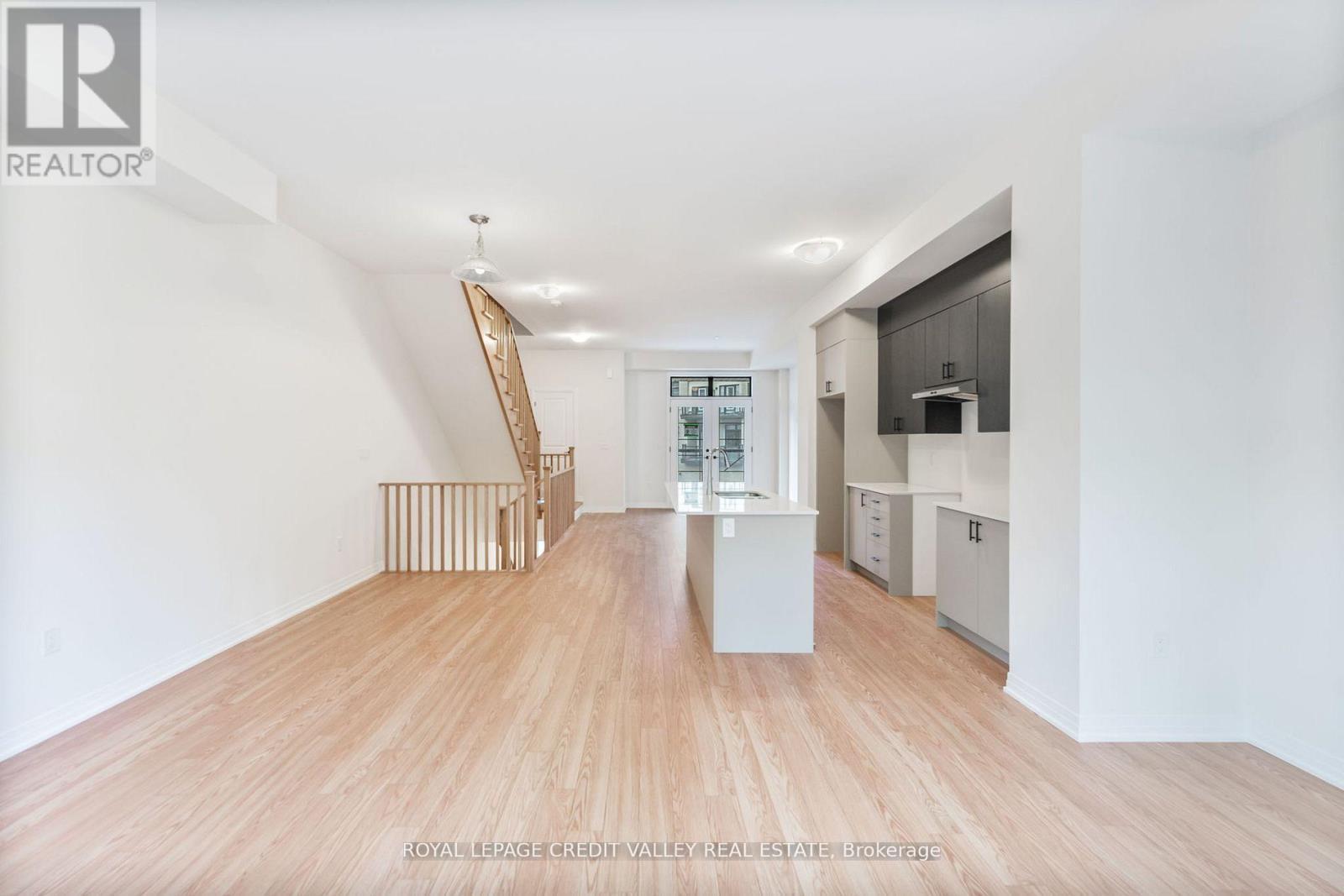 












99 ARCHAMBAULT WAY

,
Vaughan,




Ontario
L4L1A6

