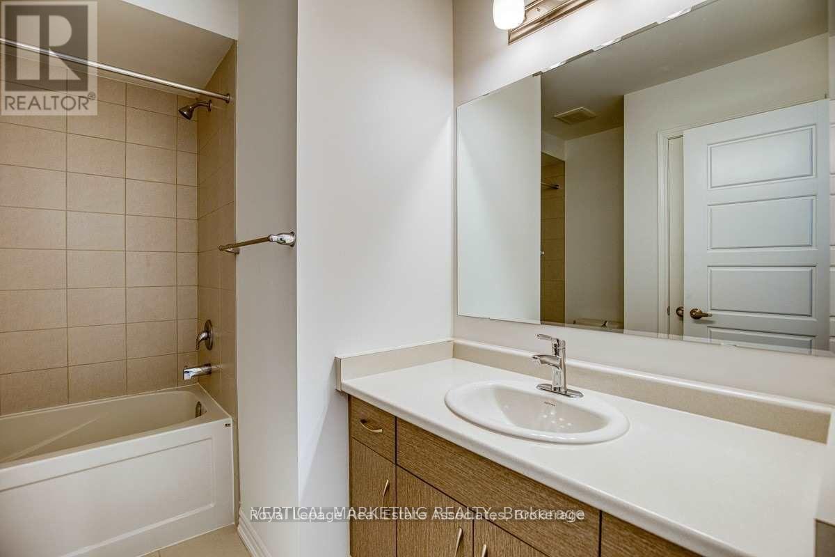 












47 ROUTLEY STREET

,
Kitchener,




Ontario
N2R0S2

