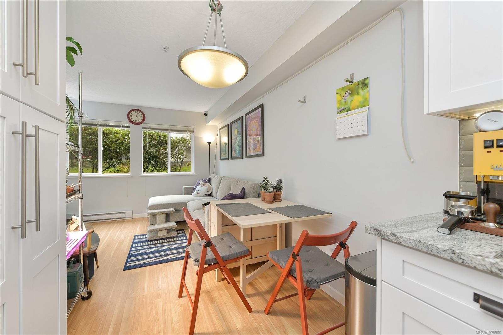 









383


Wale

Rd, 102,
Colwood,




BC
V9B 2P9

