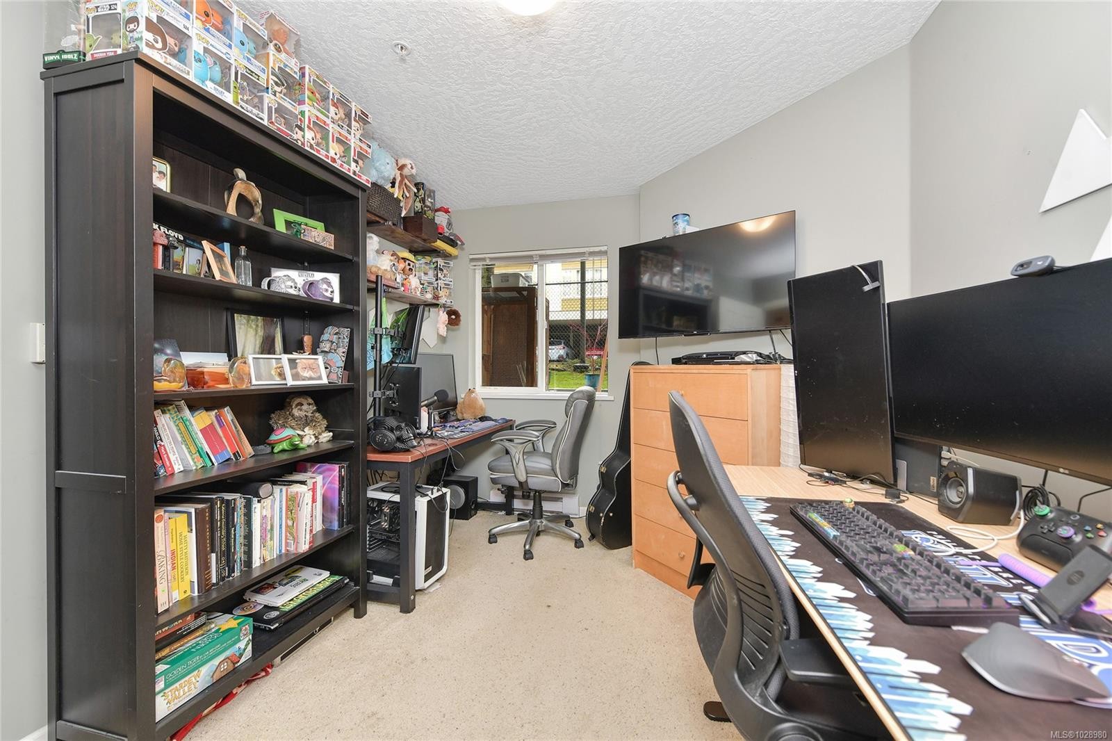 









383


Wale

Rd, 102,
Colwood,




BC
V9B 2P9

