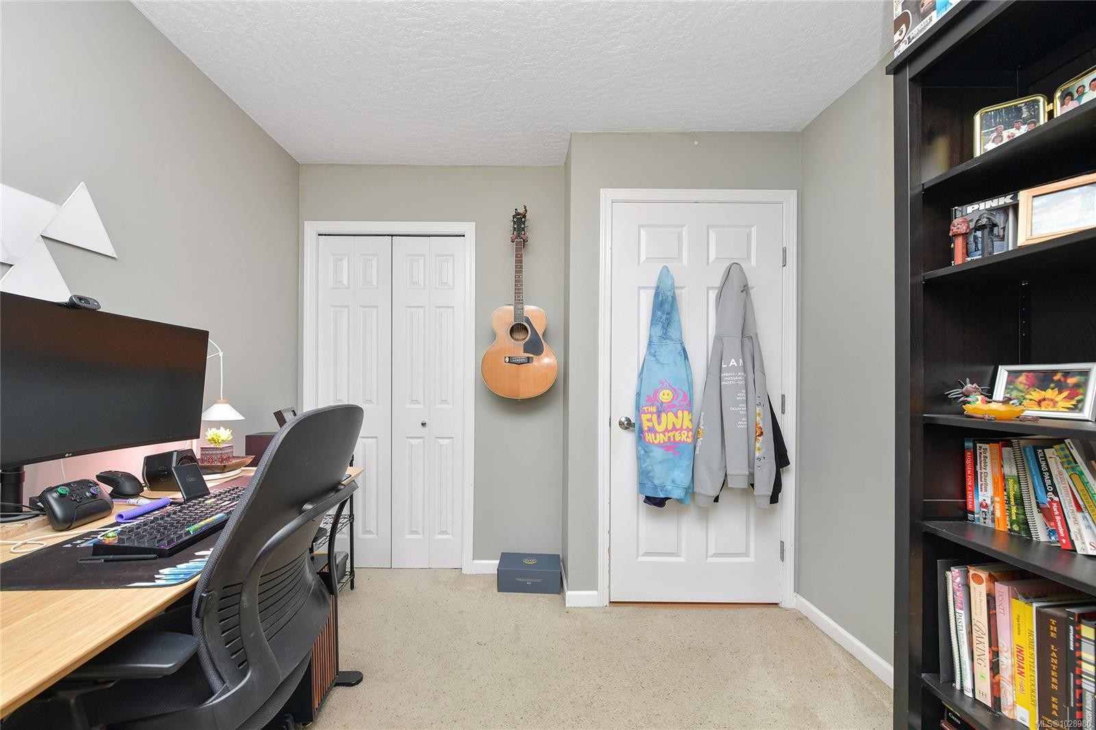 









383


Wale

Rd, 102,
Colwood,




BC
V9B 2P9

